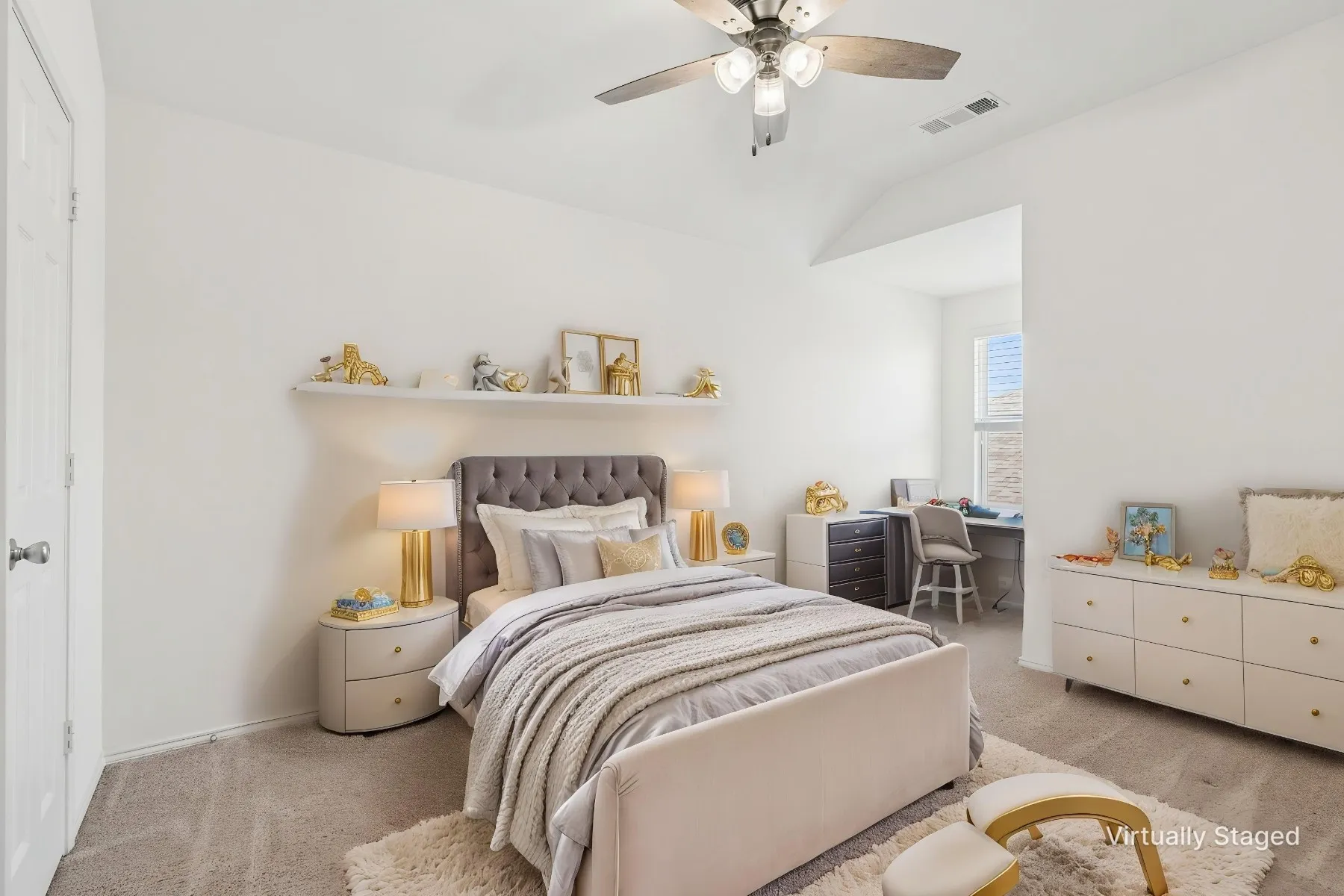 Single Family Residence For Sale in Denton County , 1808 Kaiser Cove, Argyle, Texas 76226, 5 Bedroom, 3 Bathroom, 2 Garage spaces, 2,774 Sqft, built in 2015, mls#21352491, Real Estate Agent in Argyle, Homes For Sale in Denton county, Homes For Sale in Argyle, Realtor in Argyle Texas, Real Estate Brokerage Independent Realty Texas, Luminita Cordes Realtor