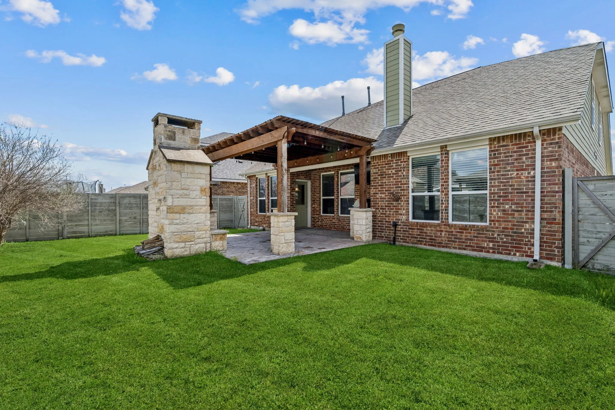 Single Family Residence For Sale in Denton County , 1808 Kaiser Cove, Argyle, Texas 76226, 5 Bedroom, 3 Bathroom, 2 Garage spaces, 2,774 Sqft, built in 2015, mls#21352491, Real Estate Agent in Argyle, Homes For Sale in Denton county, Homes For Sale in Argyle, Realtor in Argyle Texas, Real Estate Brokerage Independent Realty Texas, Luminita Cordes Realtor
