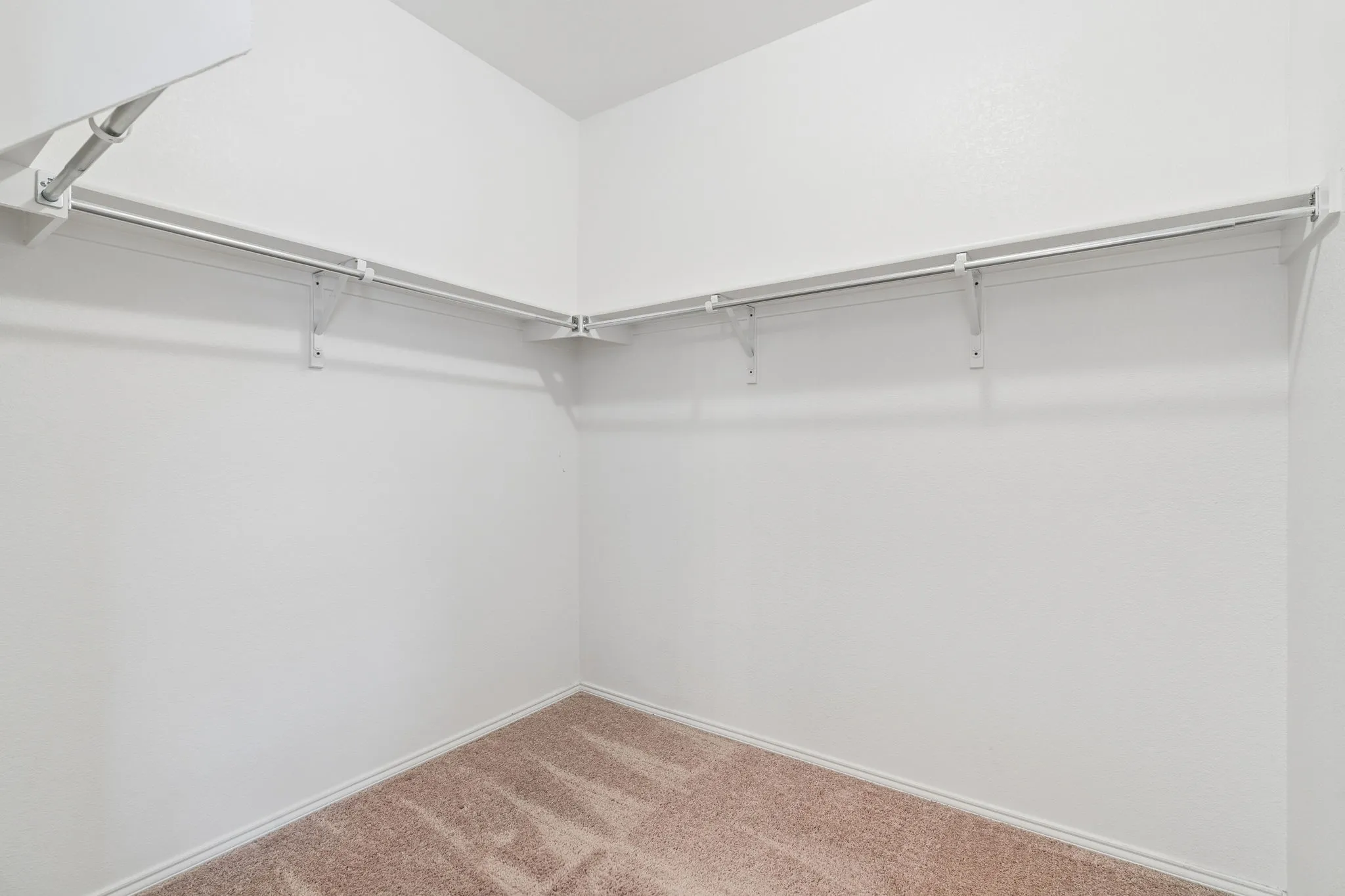 Single Family Residence For Sale in Denton County , 1808 Kaiser Cove, Argyle, Texas 76226, 5 Bedroom, 3 Bathroom, 2 Garage spaces, 2,774 Sqft, built in 2015, mls#21352491, Real Estate Agent in Argyle, Homes For Sale in Denton county, Homes For Sale in Argyle, Realtor in Argyle Texas, Real Estate Brokerage Independent Realty Texas, Luminita Cordes Realtor