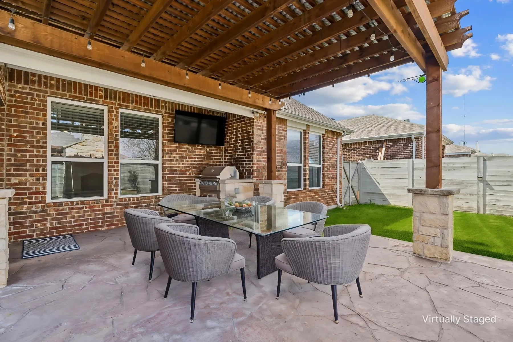 Single Family Residence For Sale in Denton County , 1808 Kaiser Cove, Argyle, Texas 76226, 5 Bedroom, 3 Bathroom, 2 Garage spaces, 2,774 Sqft, built in 2015, mls#21352491, Real Estate Agent in Argyle, Homes For Sale in Denton county, Homes For Sale in Argyle, Realtor in Argyle Texas, Real Estate Brokerage Independent Realty Texas, Luminita Cordes Realtor