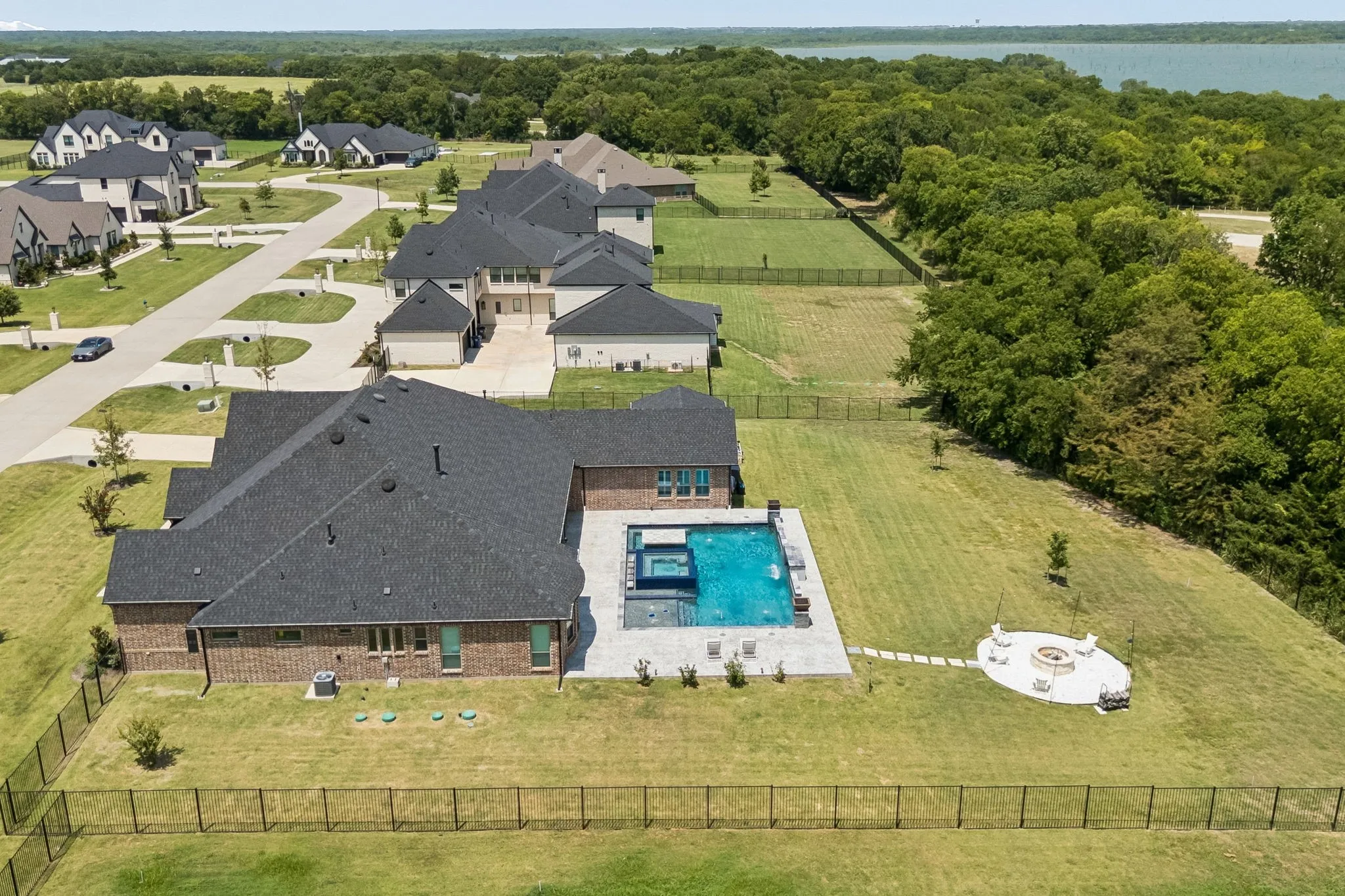 Single Family Residence For Sale in Collin County , 1326 Kitchens Drive, Lucas, Texas 75002, 4 Bedroom, 5 Bathroom, 3 Garage spaces, 4,919 Sqft, built in 2022, mls#21352652, Real Estate Agent in Lucas, Homes For Sale in Collin county, Homes For Sale in Lucas, Realtor in Lucas Texas, Real Estate Brokerage Independent Realty Texas, Luminita Cordes Realtor