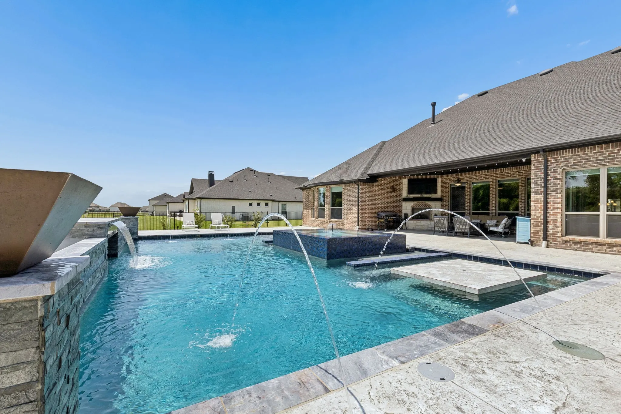 In-Pool Table and Deck Jets