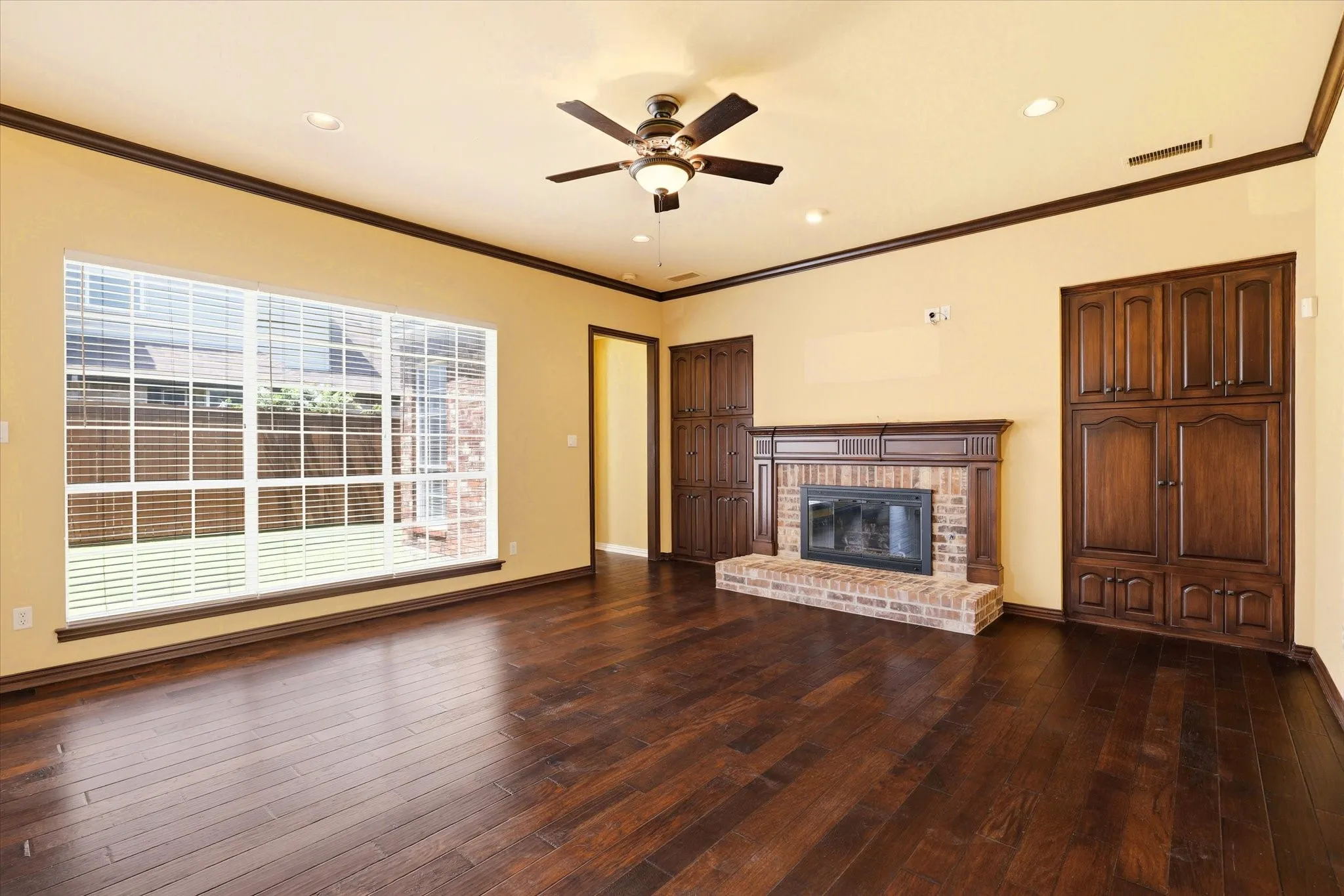 Single Family Residence For Sale in Collin County , 4545 Waterford Drive, Plano, Texas 75024, 4 Bedroom, 3 Bathroom, 2 Garage spaces, 3,388 Sqft, built in 1991, mls#21353104, Real Estate Agent in Plano, Homes For Sale in Collin county, Homes For Sale in Plano, Realtor in Plano Texas, Real Estate Brokerage Independent Realty Texas, Luminita Cordes Realtor