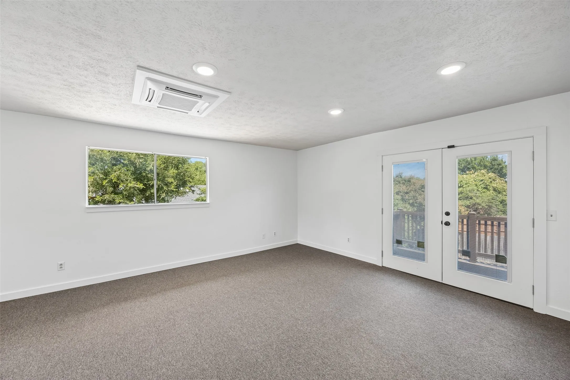 4th bedroom, 2nd Primary or oversized additional living space