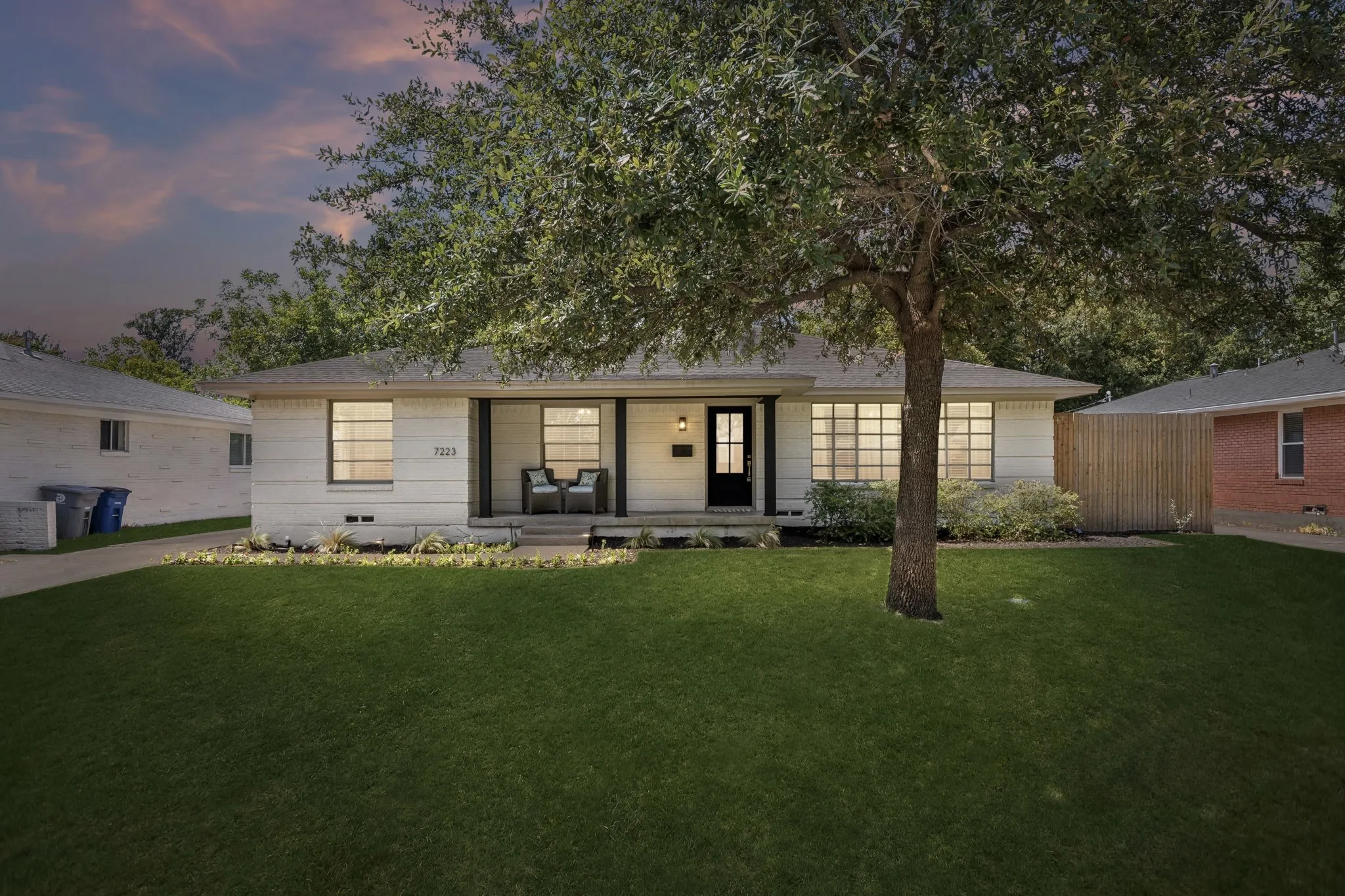 Single Family Residence For Sale in Dallas County , 7223 Edgerton Drive, Dallas, Texas 75231, 3 Bedroom, 2 Bathroom, 2 Garage spaces, 1,855 Sqft, built in 1954, mls#21352374, Real Estate Agent in Dallas, Homes For Sale in Dallas county, Homes For Sale in Dallas, Realtor in Dallas Texas, Real Estate Brokerage Independent Realty Texas, Luminita Cordes Realtor