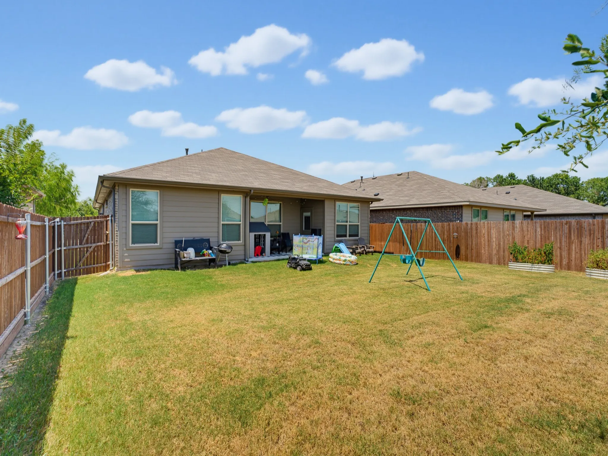 Single Family Residence For Sale in Wise County , 156 Waterbend Cove, Boyd, Texas 76023, 3 Bedroom, 2 Bathroom, 2 Garage spaces, 1,444 Sqft, built in 2022, mls#21349390, Real Estate Agent in Boyd, Homes For Sale in Wise county, Homes For Sale in Boyd, Realtor in Boyd Texas, Real Estate Brokerage Independent Realty Texas, Luminita Cordes Realtor