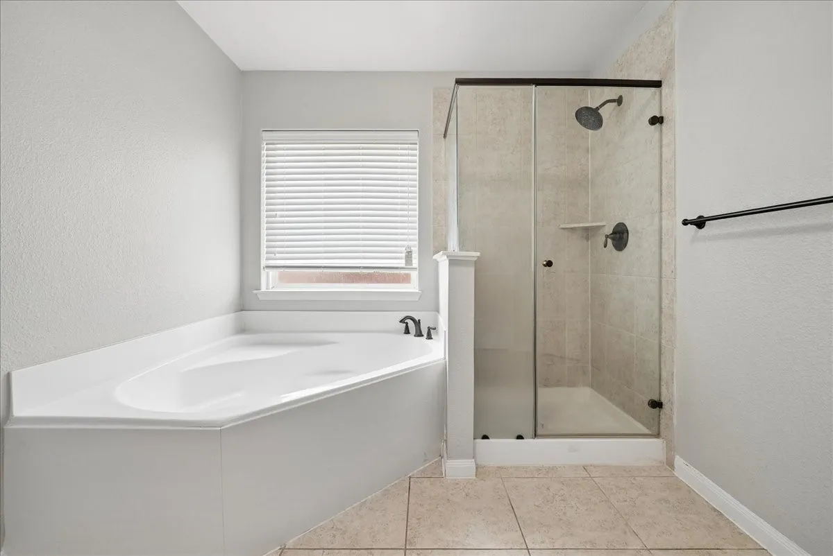 Single Family Residence For Rent in Collin County , 411 Winchester Drive, Celina, Texas 75009, 3 Bedrooms, 2 Bathrooms, 2 Garage spaces, 1,769 Sqft, built in 2015, Price $2,150, mls#21350504, Real Estate Agent in Celina, Homes For Rent in Collin county, Homes For Rent in Celina, Realtor in Celina Texas, Real Estate Brokerage Independent Realty Texas, Luminita Cordes Realtor