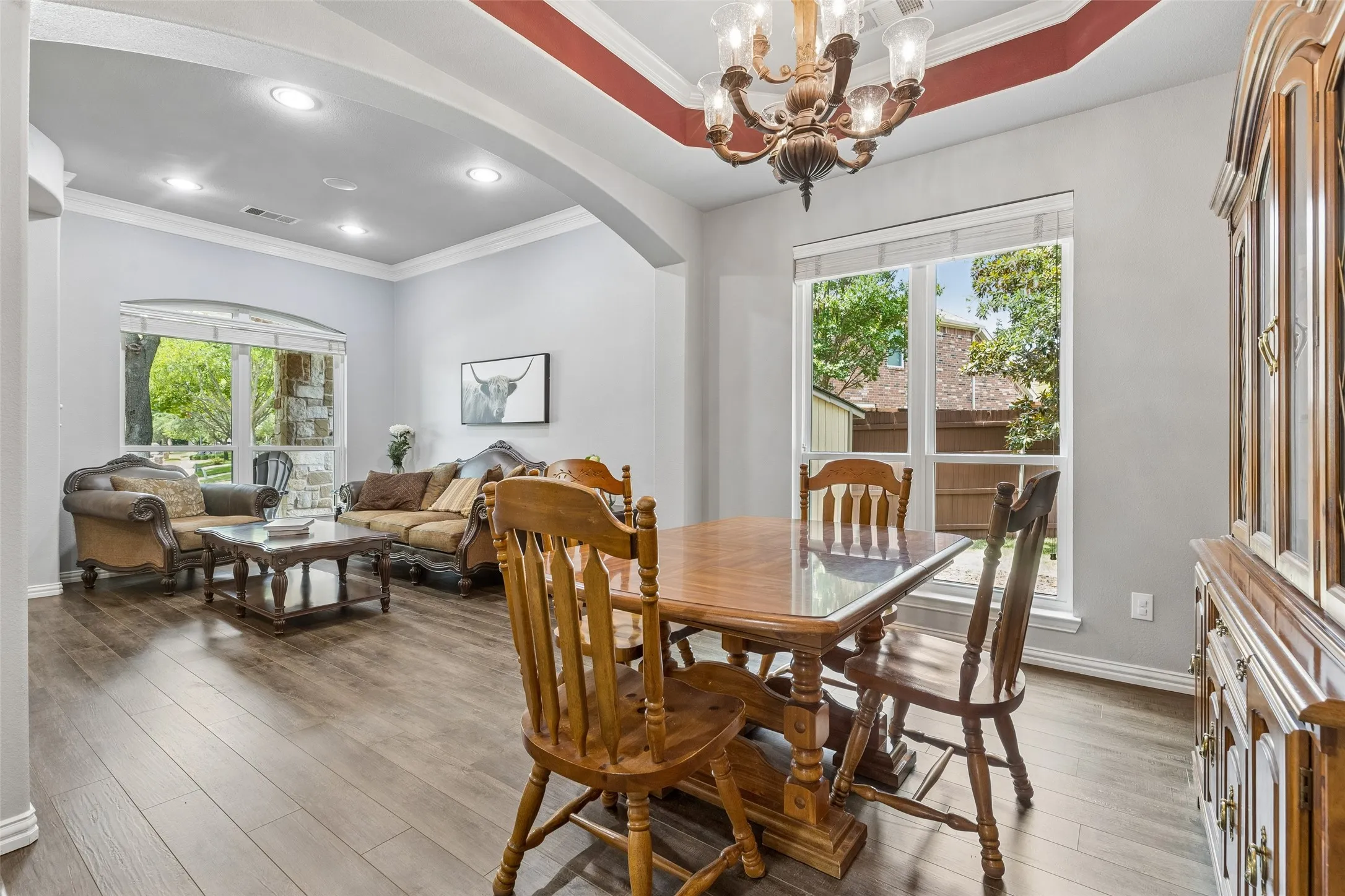 Single Family Residence For Sale in Denton County , 10198 Wheat Ridge Drive, Frisco, Texas 75033, 5 Bedroom, 3 Bathroom, 2 Garage spaces, 2,754 Sqft, built in 2001, mls#21347238, Real Estate Agent in Frisco, Homes For Sale in Denton county, Homes For Sale in Frisco, Realtor in Frisco Texas, Real Estate Brokerage Independent Realty Texas, Luminita Cordes Realtor