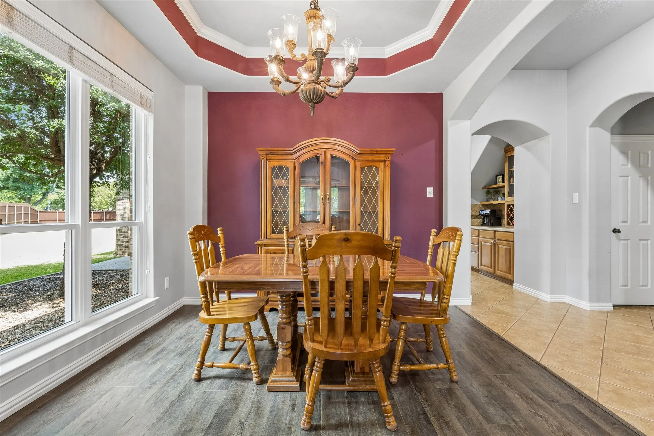 Single Family Residence For Sale in Denton County , 10198 Wheat Ridge Drive, Frisco, Texas 75033, 5 Bedroom, 3 Bathroom, 2 Garage spaces, 2,754 Sqft, built in 2001, mls#21347238, Real Estate Agent in Frisco, Homes For Sale in Denton county, Homes For Sale in Frisco, Realtor in Frisco Texas, Real Estate Brokerage Independent Realty Texas, Luminita Cordes Realtor