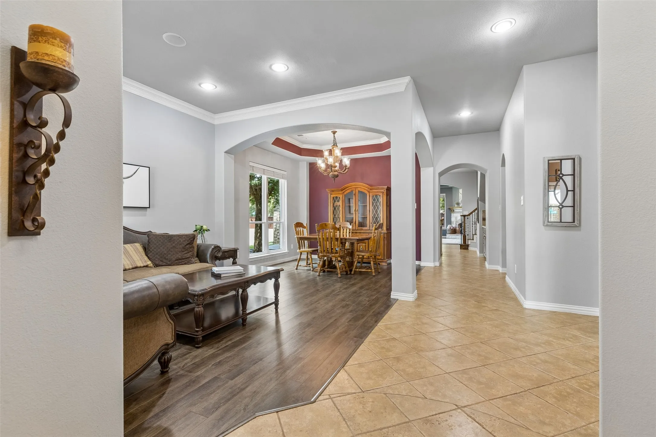 Single Family Residence For Sale in Denton County , 10198 Wheat Ridge Drive, Frisco, Texas 75033, 5 Bedroom, 3 Bathroom, 2 Garage spaces, 2,754 Sqft, built in 2001, mls#21347238, Real Estate Agent in Frisco, Homes For Sale in Denton county, Homes For Sale in Frisco, Realtor in Frisco Texas, Real Estate Brokerage Independent Realty Texas, Luminita Cordes Realtor