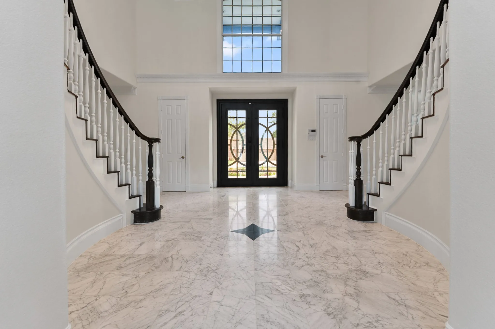 Single Family Residence For Sale in Dallas County , 307 Meadow Drive, Sunnyvale, Texas 75182, 6 Bedroom, 6 Bathroom, 3 Garage spaces, 6,238 Sqft, built in 1997, mls#21351886, Real Estate Agent in Sunnyvale, Homes For Sale in Dallas county, Homes For Sale in Sunnyvale, Realtor in Sunnyvale Texas, Real Estate Brokerage Independent Realty Texas, Luminita Cordes Realtor
