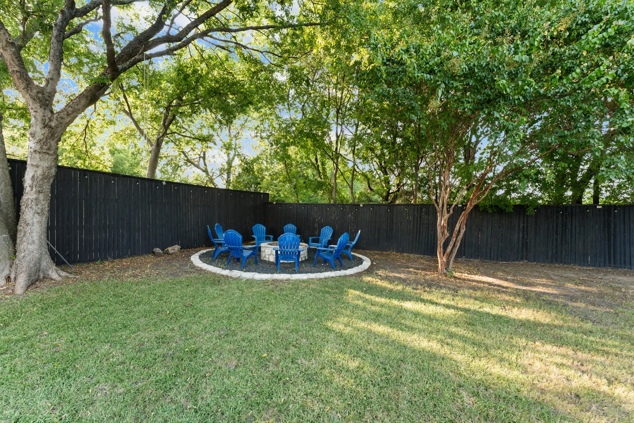 Single Family Residence For Sale in Dallas County , 307 Meadow Drive, Sunnyvale, Texas 75182, 6 Bedroom, 6 Bathroom, 3 Garage spaces, 6,238 Sqft, built in 1997, mls#21351886, Real Estate Agent in Sunnyvale, Homes For Sale in Dallas county, Homes For Sale in Sunnyvale, Realtor in Sunnyvale Texas, Real Estate Brokerage Independent Realty Texas, Luminita Cordes Realtor