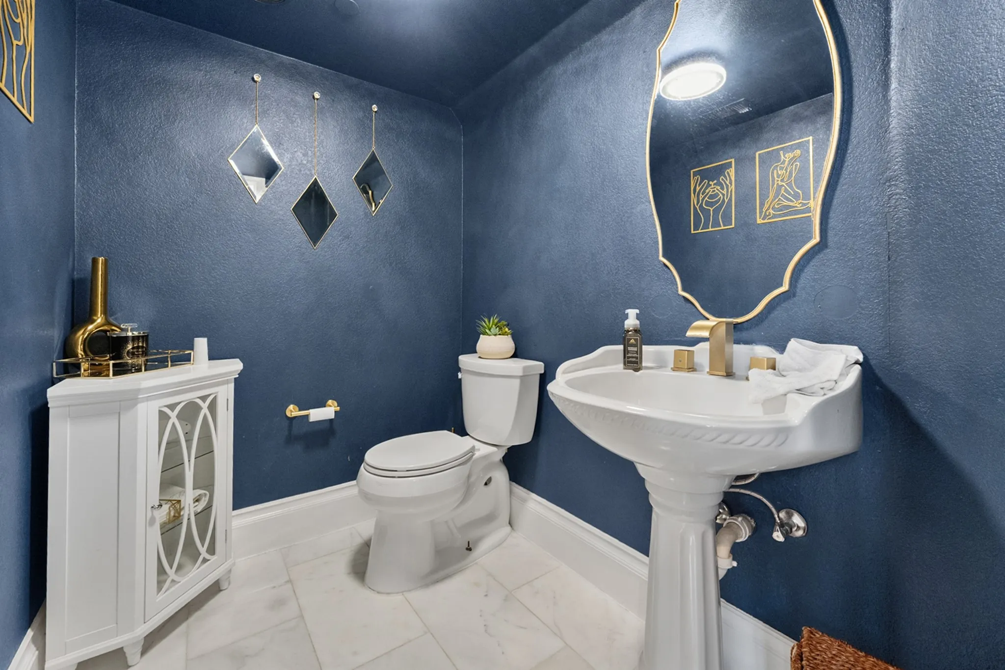 Single Family Residence For Sale in Dallas County , 307 Meadow Drive, Sunnyvale, Texas 75182, 6 Bedroom, 6 Bathroom, 3 Garage spaces, 6,238 Sqft, built in 1997, mls#21351886, Real Estate Agent in Sunnyvale, Homes For Sale in Dallas county, Homes For Sale in Sunnyvale, Realtor in Sunnyvale Texas, Real Estate Brokerage Independent Realty Texas, Luminita Cordes Realtor