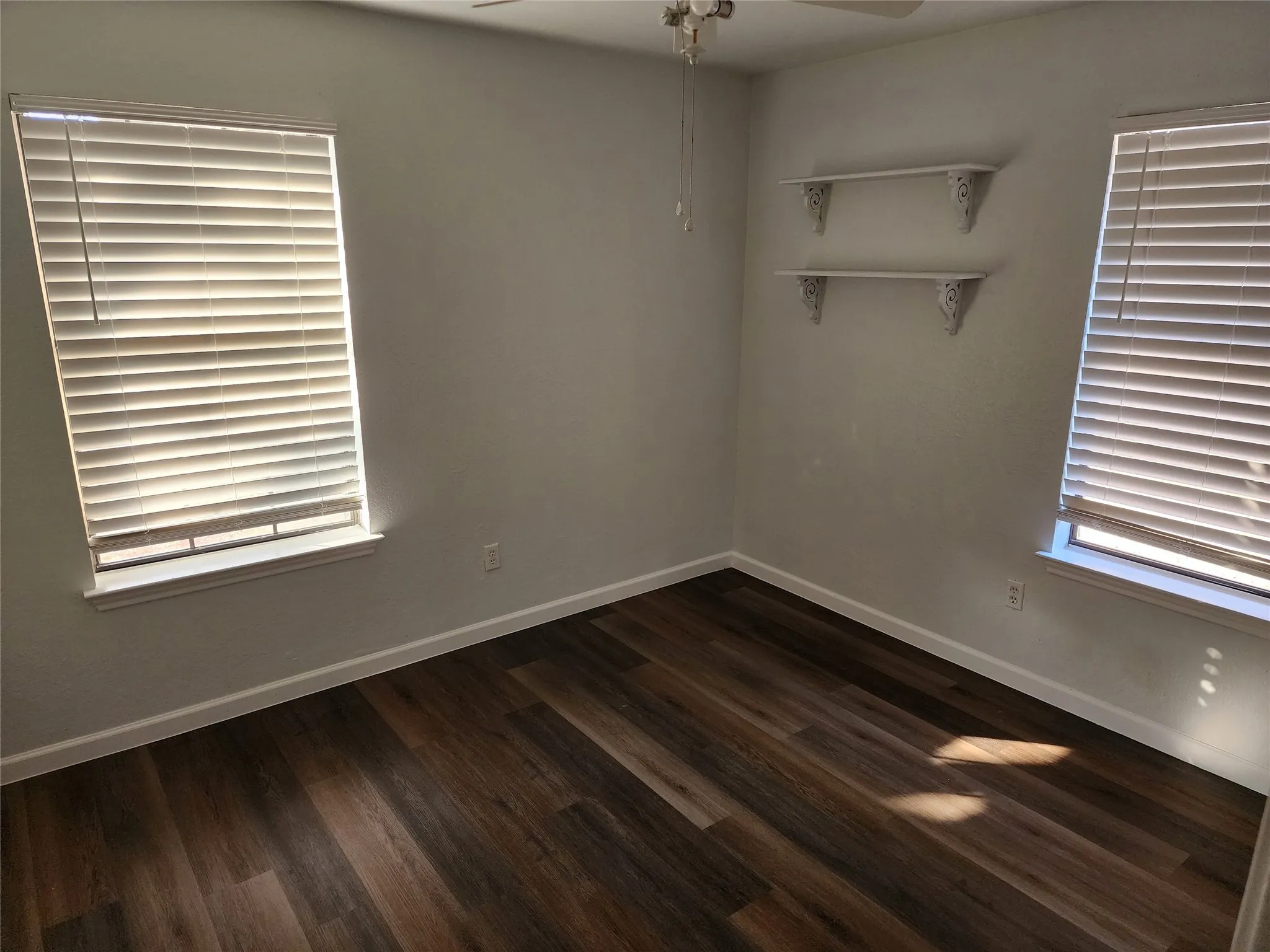 Single Family Residence For Rent in Tarrant County , 8240 Willis Lane, Watauga, Texas 76148, 3 Bedroom, 2 Bathroom, 2 Garage spaces, 1,461 Sqft, built in 1986, mls#21353371, Real Estate Agent in Watauga, Homes For Rent in Tarrant county, Homes For Rent in Watauga, Realtor in Watauga Texas, Real Estate Brokerage Independent Realty Texas, Luminita Cordes Realtor