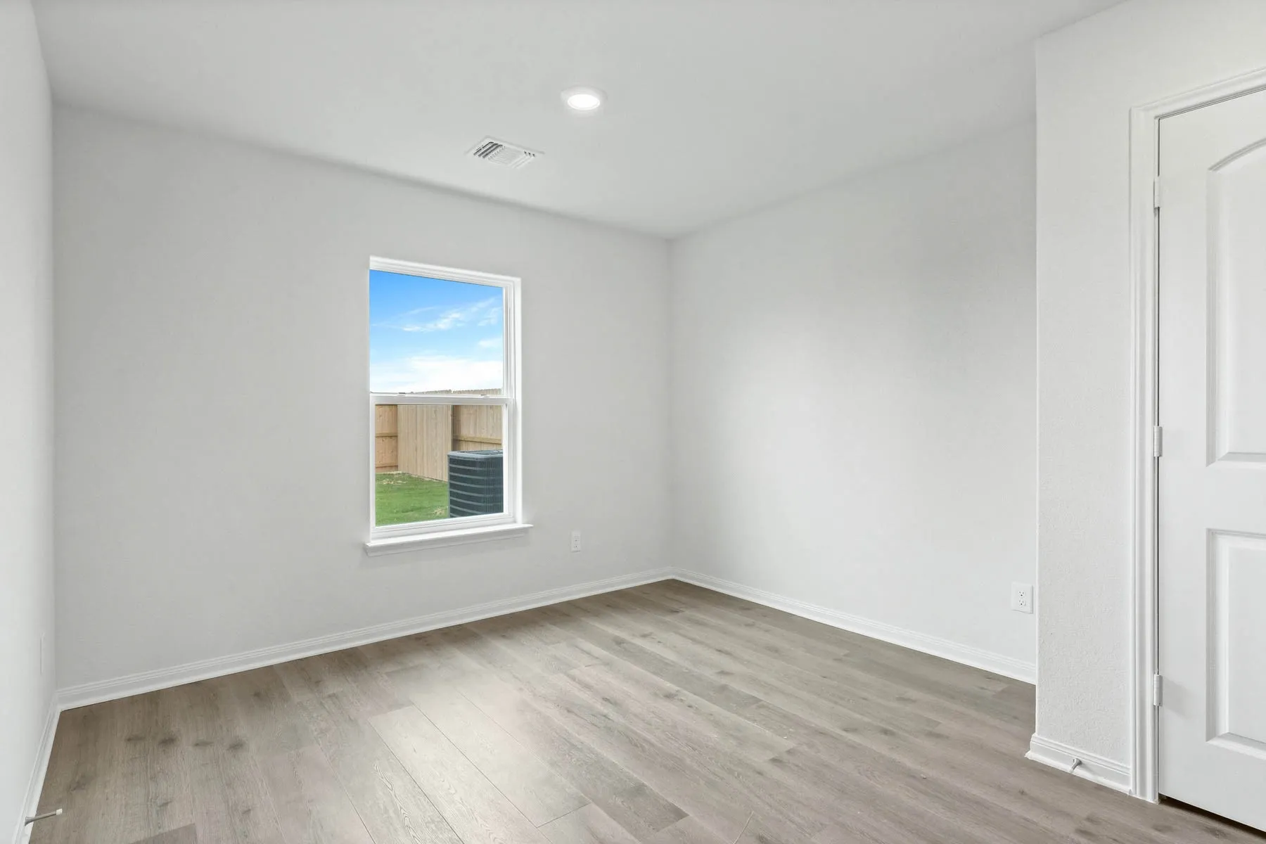 Single Family Residence For Rent in Tarrant County , 1313 Wind Drift Way, Fort Worth, Texas 76131, 3 Bedroom, 2 Bathroom, 2 Garage spaces, 1,600 Sqft, built in 2026, mls#21353376, Real Estate Agent in Fort Worth, Homes For Rent in Tarrant county, Homes For Rent in Fort Worth, Realtor in Fort Worth Texas, Real Estate Brokerage Independent Realty Texas, Luminita Cordes Realtor