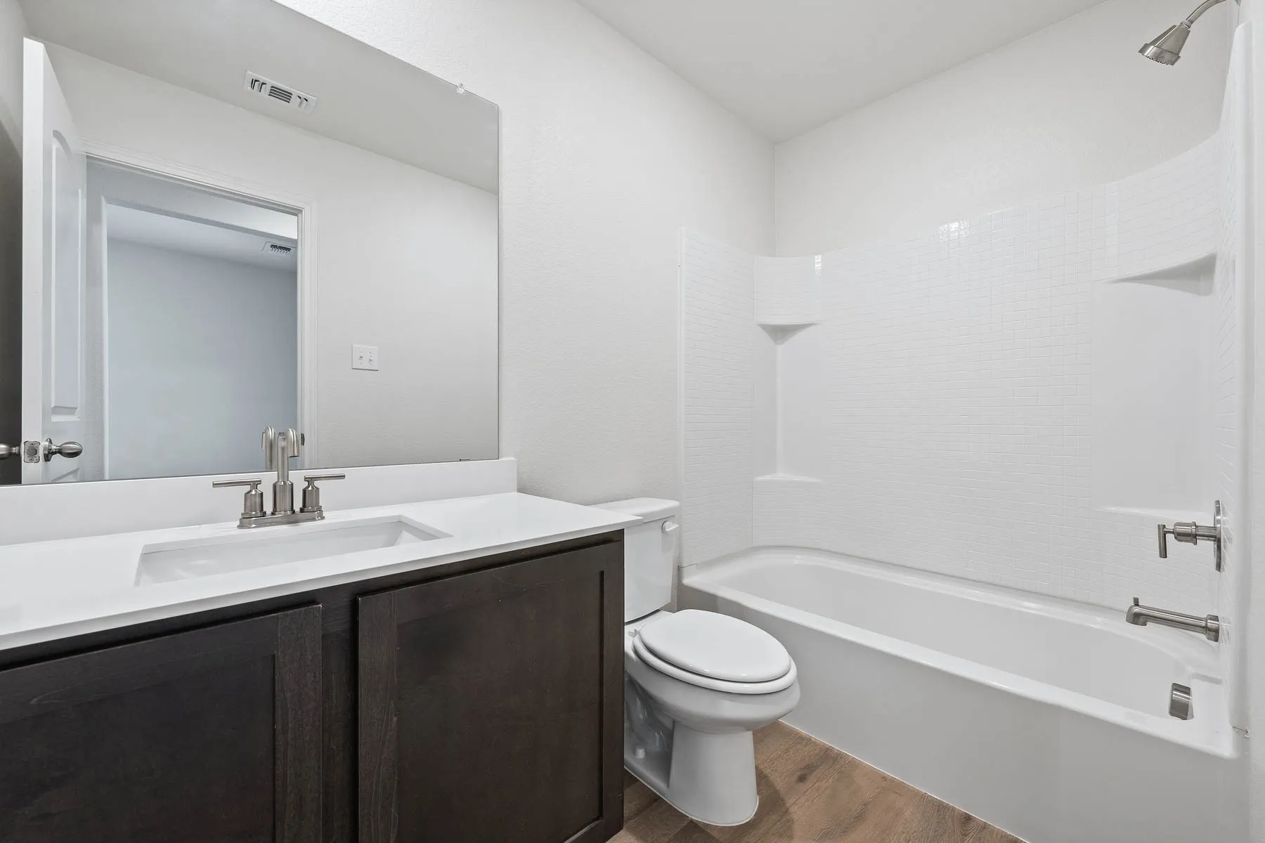 Single Family Residence For Rent in Tarrant County , 1313 Wind Drift Way, Fort Worth, Texas 76131, 3 Bedroom, 2 Bathroom, 2 Garage spaces, 1,600 Sqft, built in 2026, mls#21353376, Real Estate Agent in Fort Worth, Homes For Rent in Tarrant county, Homes For Rent in Fort Worth, Realtor in Fort Worth Texas, Real Estate Brokerage Independent Realty Texas, Luminita Cordes Realtor