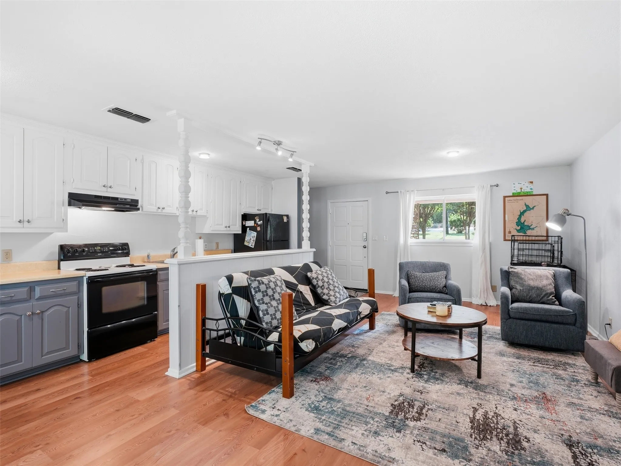 Single Family Residence For Sale in Wood County , 504 CR 2298, Mineola, Texas 75773, 3 Bedroom, 3 Bathroom, Garage spaces, 1,520 Sqft, built in 1970, mls#21352752, Real Estate Agent in Mineola, Homes For Sale in Wood county, Homes For Sale in Mineola, Realtor in Mineola Texas, Real Estate Brokerage Independent Realty Texas, Luminita Cordes Realtor