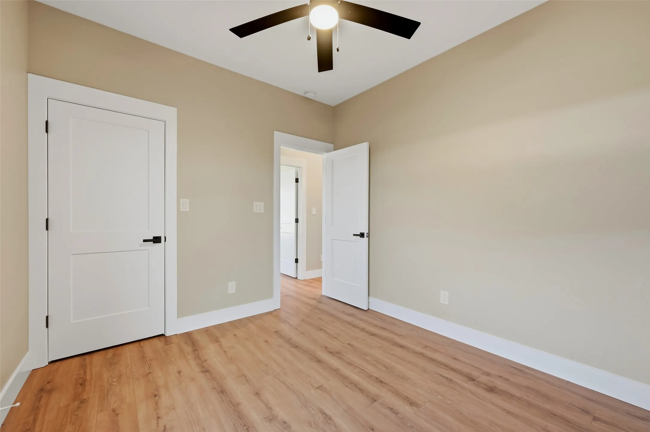 Single Family Residence For Sale in Grayson County , 506 Southern Drive, Sherman, Texas 75092, 3 Bedroom, 2 Bathroom, 2 Garage spaces, 1,414 Sqft, built in 2025, mls#21352463, Real Estate Agent in Sherman, Homes For Sale in Grayson county, Homes For Sale in Sherman, Realtor in Sherman Texas, Real Estate Brokerage Independent Realty Texas, Luminita Cordes Realtor