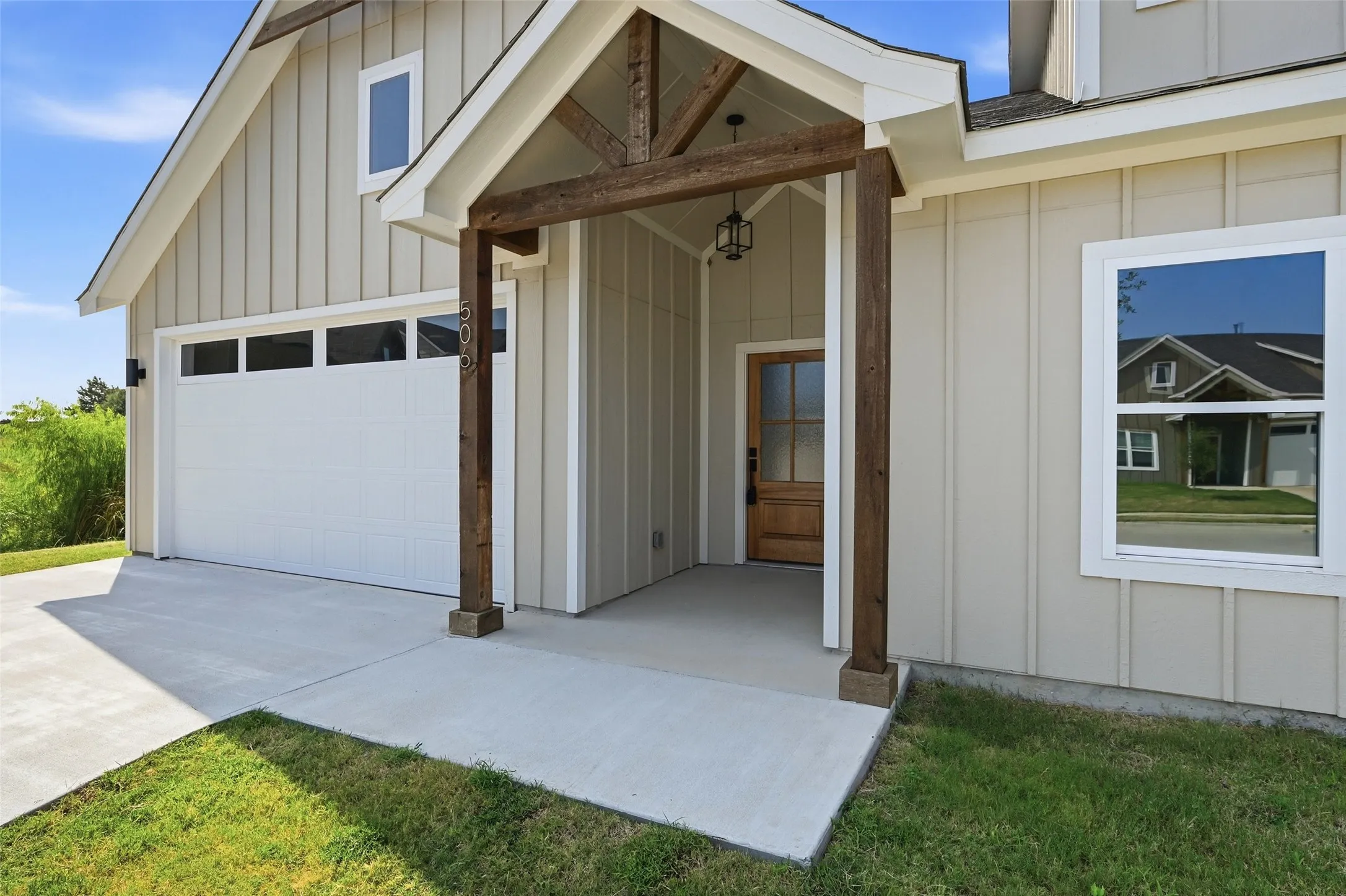 Single Family Residence For Sale in Grayson County , 506 Southern Drive, Sherman, Texas 75092, 3 Bedroom, 2 Bathroom, 2 Garage spaces, 1,414 Sqft, built in 2025, mls#21352463, Real Estate Agent in Sherman, Homes For Sale in Grayson county, Homes For Sale in Sherman, Realtor in Sherman Texas, Real Estate Brokerage Independent Realty Texas, Luminita Cordes Realtor