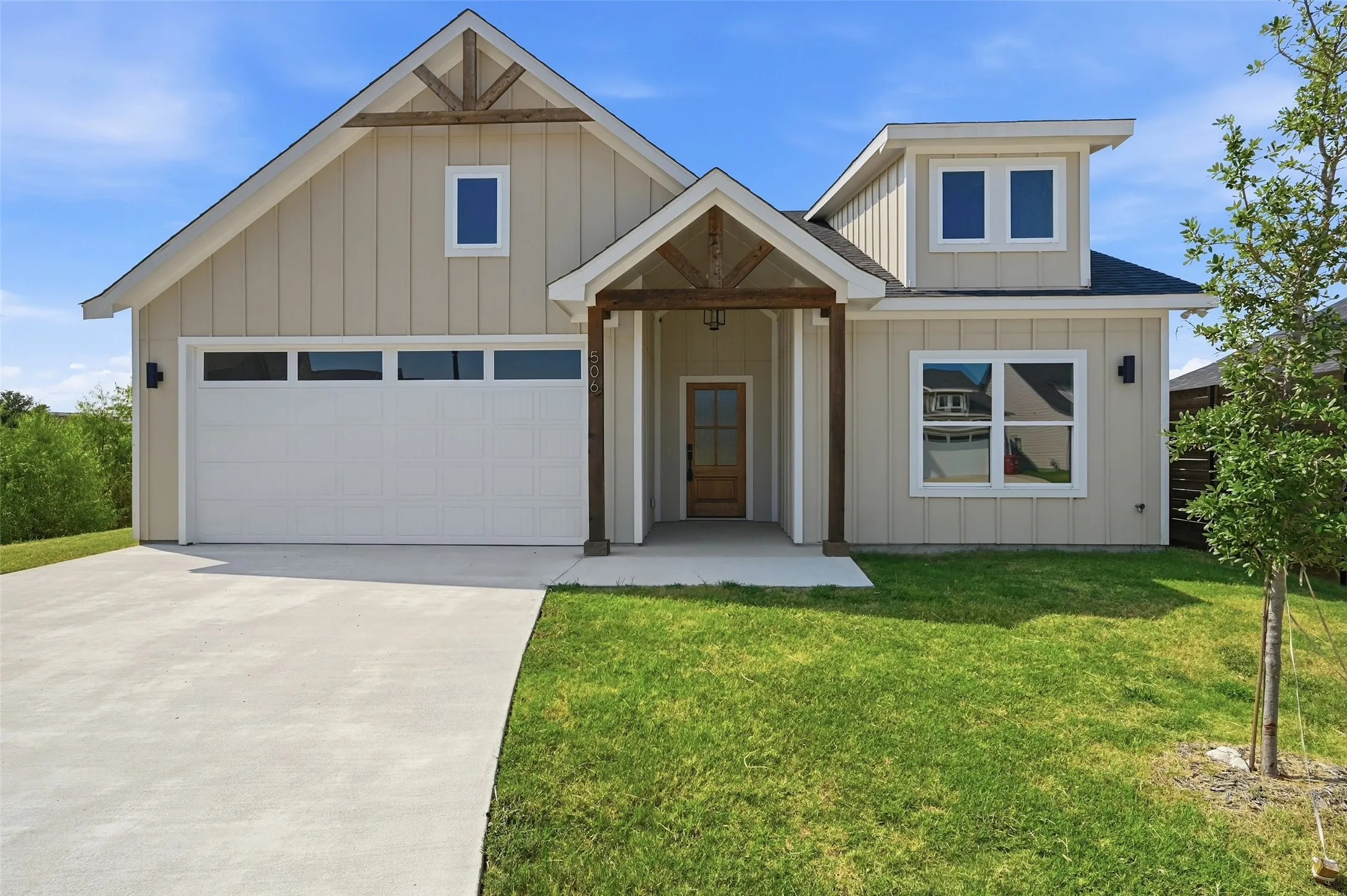 Single Family Residence For Sale in Grayson County , 506 Southern Drive, Sherman, Texas 75092, 3 Bedroom, 2 Bathroom, 2 Garage spaces, 1,414 Sqft, built in 2025, mls#21352463, Real Estate Agent in Sherman, Homes For Sale in Grayson county, Homes For Sale in Sherman, Realtor in Sherman Texas, Real Estate Brokerage Independent Realty Texas, Luminita Cordes Realtor