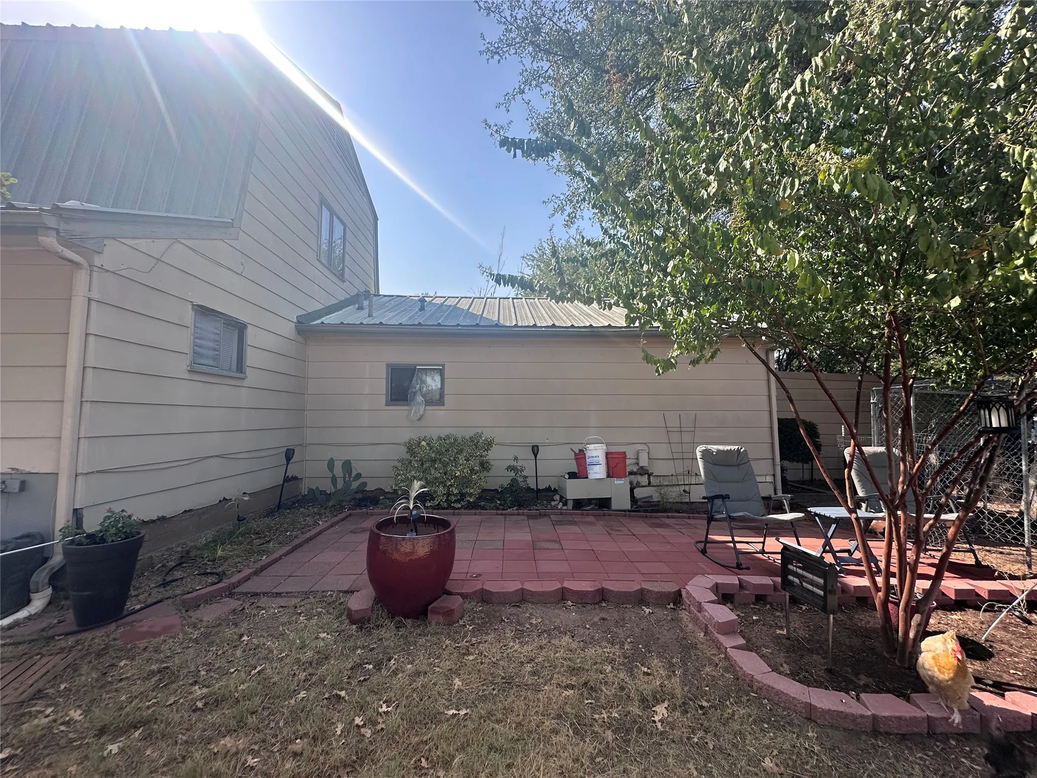Single Family Residence For Sale in Hood County , 2709 Sky Harbour Drive, Granbury, Texas 76049, 3 Bedroom, 2 Bathroom, Garage spaces, 2,345 Sqft, built in 1980, mls#21353378, Real Estate Agent in Granbury, Homes For Sale in Hood county, Homes For Sale in Granbury, Realtor in Granbury Texas, Real Estate Brokerage Independent Realty Texas, Luminita Cordes Realtor