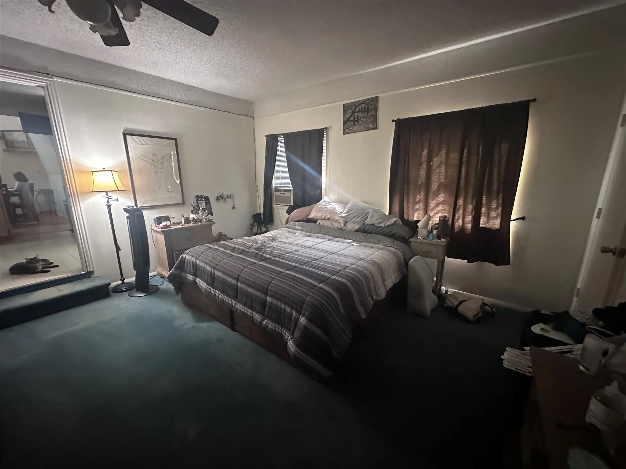 Single Family Residence For Sale in Hood County , 2709 Sky Harbour Drive, Granbury, Texas 76049, 3 Bedroom, 2 Bathroom, Garage spaces, 2,345 Sqft, built in 1980, mls#21353378, Real Estate Agent in Granbury, Homes For Sale in Hood county, Homes For Sale in Granbury, Realtor in Granbury Texas, Real Estate Brokerage Independent Realty Texas, Luminita Cordes Realtor