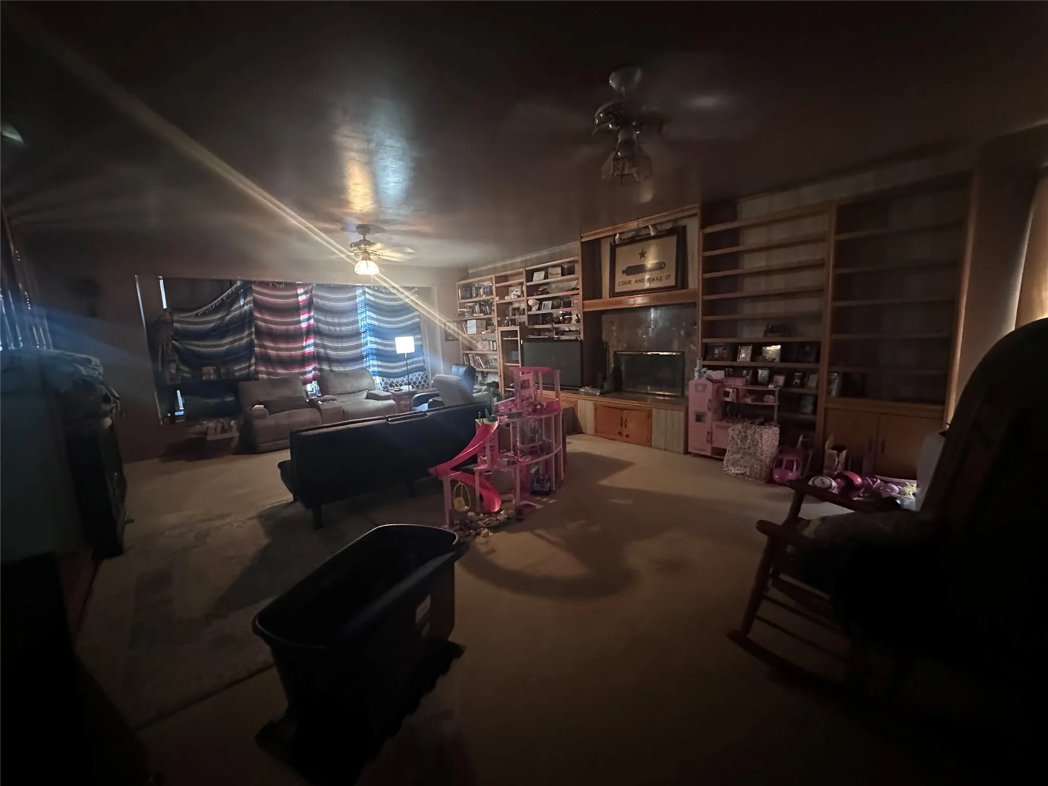 Single Family Residence For Sale in Hood County , 2709 Sky Harbour Drive, Granbury, Texas 76049, 3 Bedroom, 2 Bathroom, Garage spaces, 2,345 Sqft, built in 1980, mls#21353378, Real Estate Agent in Granbury, Homes For Sale in Hood county, Homes For Sale in Granbury, Realtor in Granbury Texas, Real Estate Brokerage Independent Realty Texas, Luminita Cordes Realtor