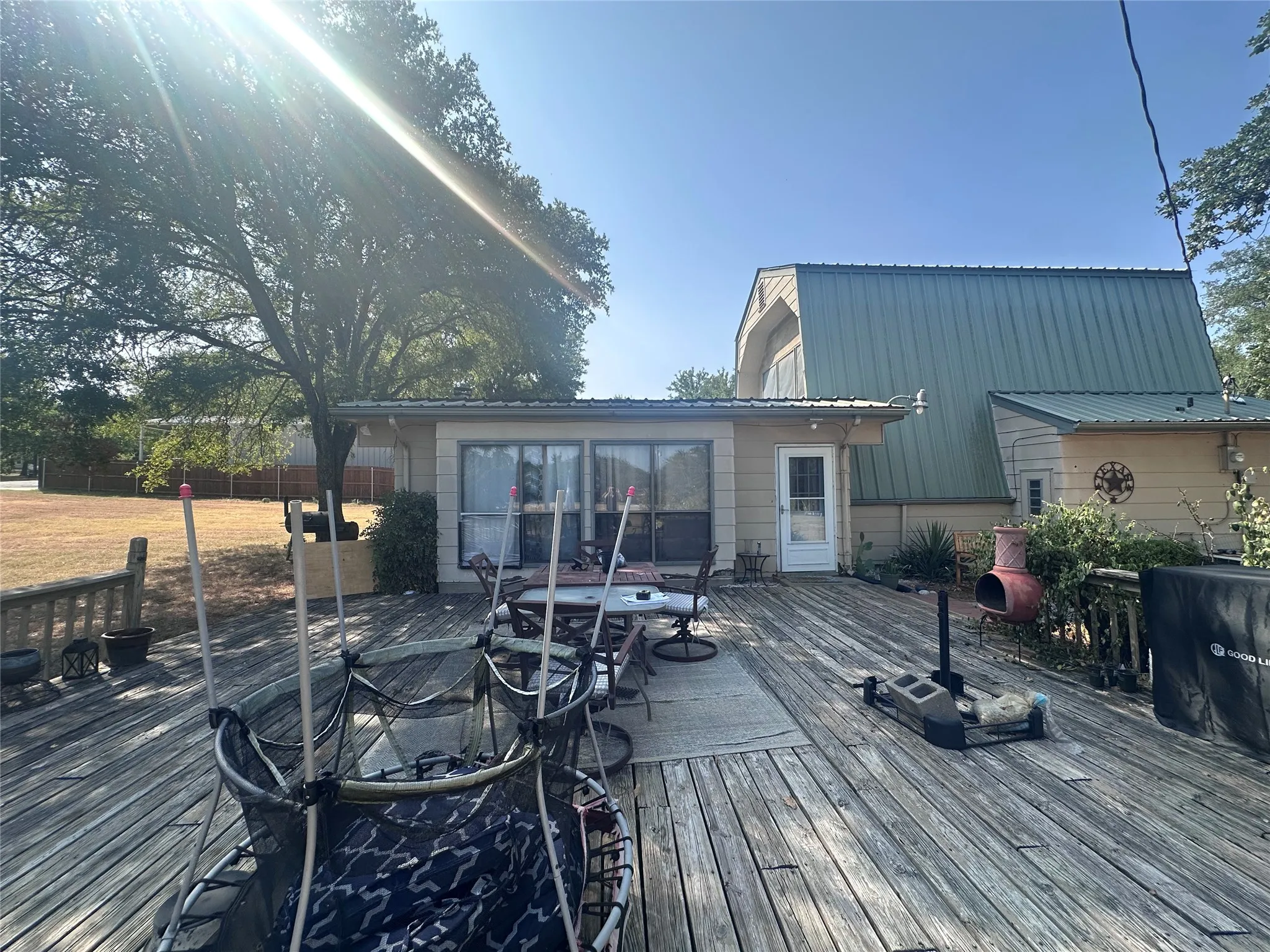 Single Family Residence For Sale in Hood County , 2709 Sky Harbour Drive, Granbury, Texas 76049, 3 Bedroom, 2 Bathroom, Garage spaces, 2,345 Sqft, built in 1980, mls#21353378, Real Estate Agent in Granbury, Homes For Sale in Hood county, Homes For Sale in Granbury, Realtor in Granbury Texas, Real Estate Brokerage Independent Realty Texas, Luminita Cordes Realtor