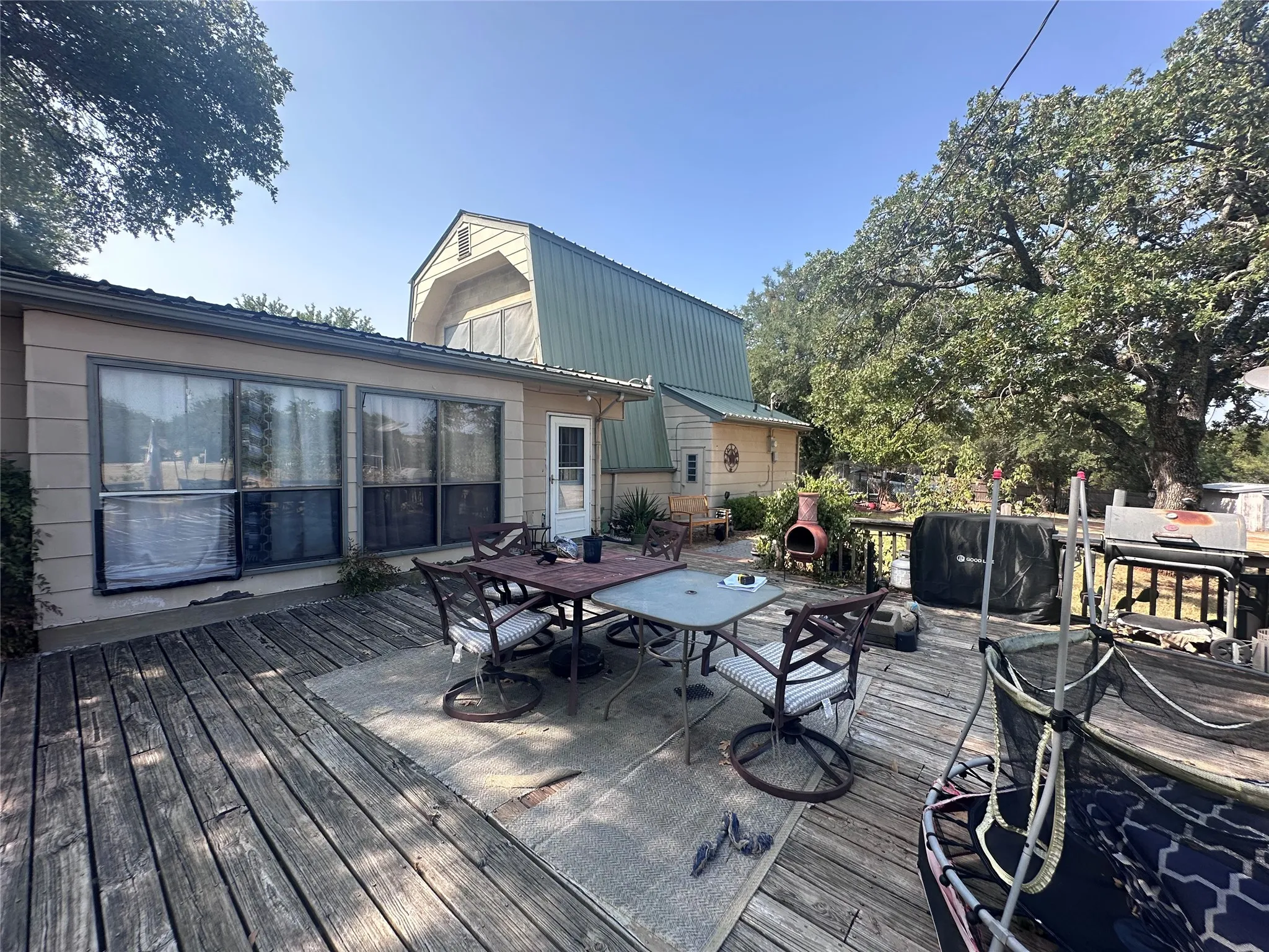 Single Family Residence For Sale in Hood County , 2709 Sky Harbour Drive, Granbury, Texas 76049, 3 Bedroom, 2 Bathroom, Garage spaces, 2,345 Sqft, built in 1980, mls#21353378, Real Estate Agent in Granbury, Homes For Sale in Hood county, Homes For Sale in Granbury, Realtor in Granbury Texas, Real Estate Brokerage Independent Realty Texas, Luminita Cordes Realtor