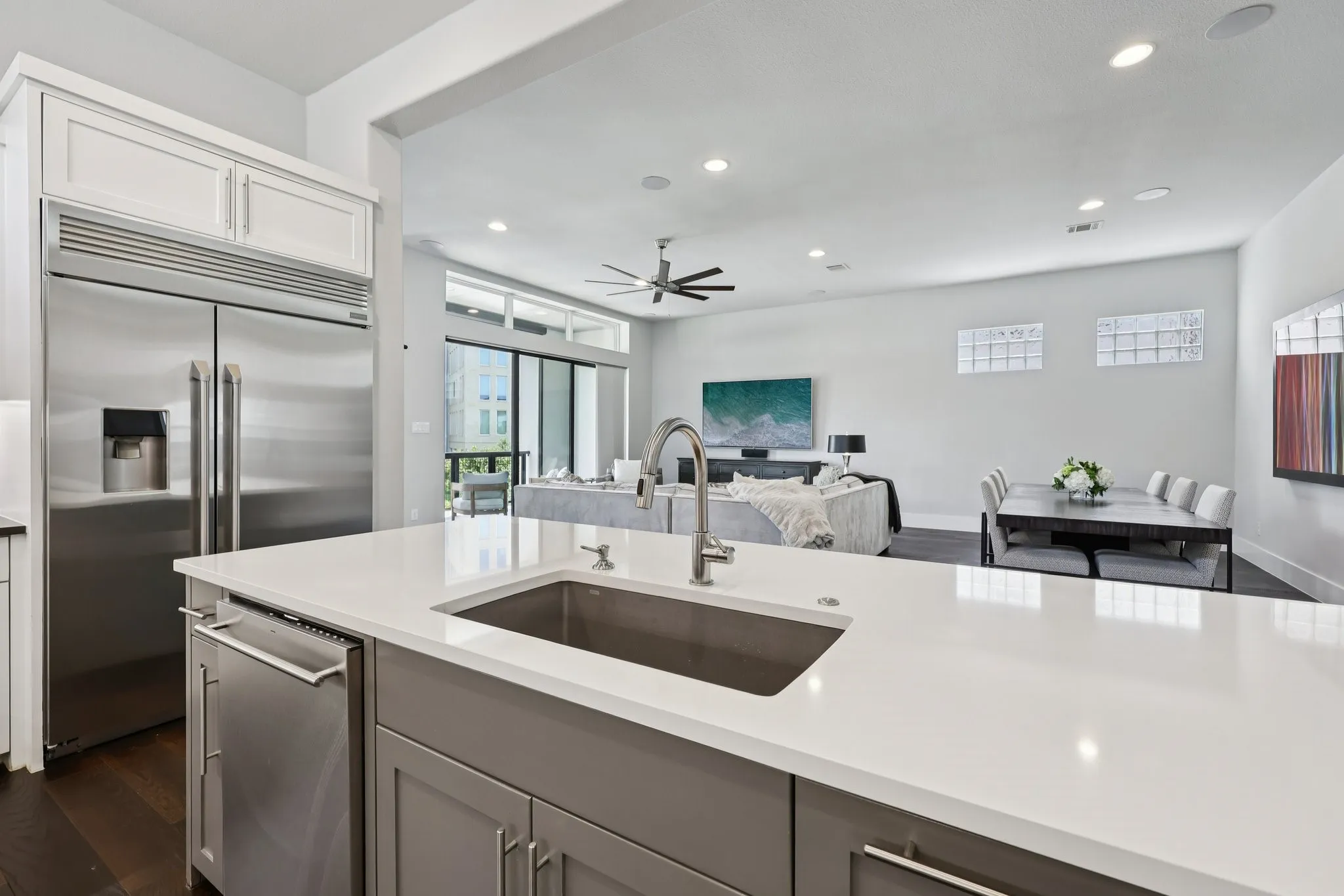 Single Family Residence For Sale in Collin County , 7836 Merit Lane, Plano, Texas 75024, 3 Bedroom, 5 Bathroom, 2 Garage spaces, 2,968 Sqft, built in 2017, mls#21352488, Real Estate Agent in Plano, Homes For Sale in Collin county, Homes For Sale in Plano, Realtor in Plano Texas, Real Estate Brokerage Independent Realty Texas, Luminita Cordes Realtor