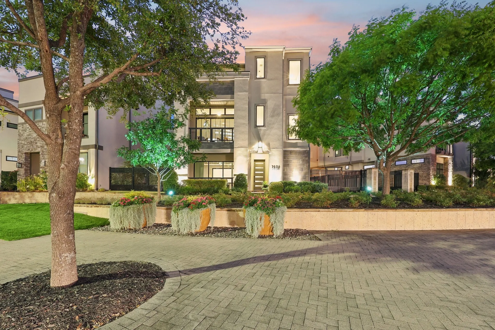 Single Family Residence For Sale in Collin County , 7836 Merit Lane, Plano, Texas 75024, 3 Bedroom, 5 Bathroom, 2 Garage spaces, 2,968 Sqft, built in 2017, mls#21352488, Real Estate Agent in Plano, Homes For Sale in Collin county, Homes For Sale in Plano, Realtor in Plano Texas, Real Estate Brokerage Independent Realty Texas, Luminita Cordes Realtor