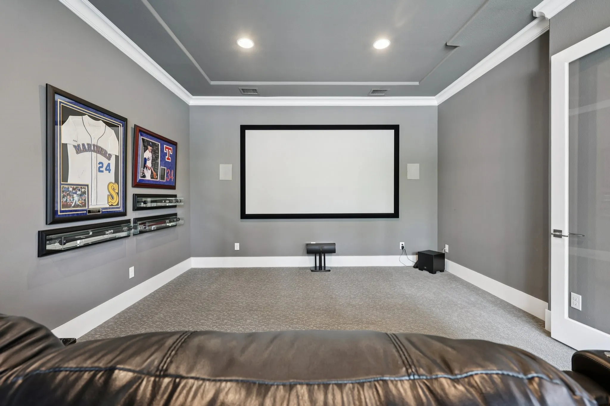 Single Family Residence For Sale in Collin County , 7836 Merit Lane, Plano, Texas 75024, 3 Bedroom, 5 Bathroom, 2 Garage spaces, 2,968 Sqft, built in 2017, mls#21352488, Real Estate Agent in Plano, Homes For Sale in Collin county, Homes For Sale in Plano, Realtor in Plano Texas, Real Estate Brokerage Independent Realty Texas, Luminita Cordes Realtor
