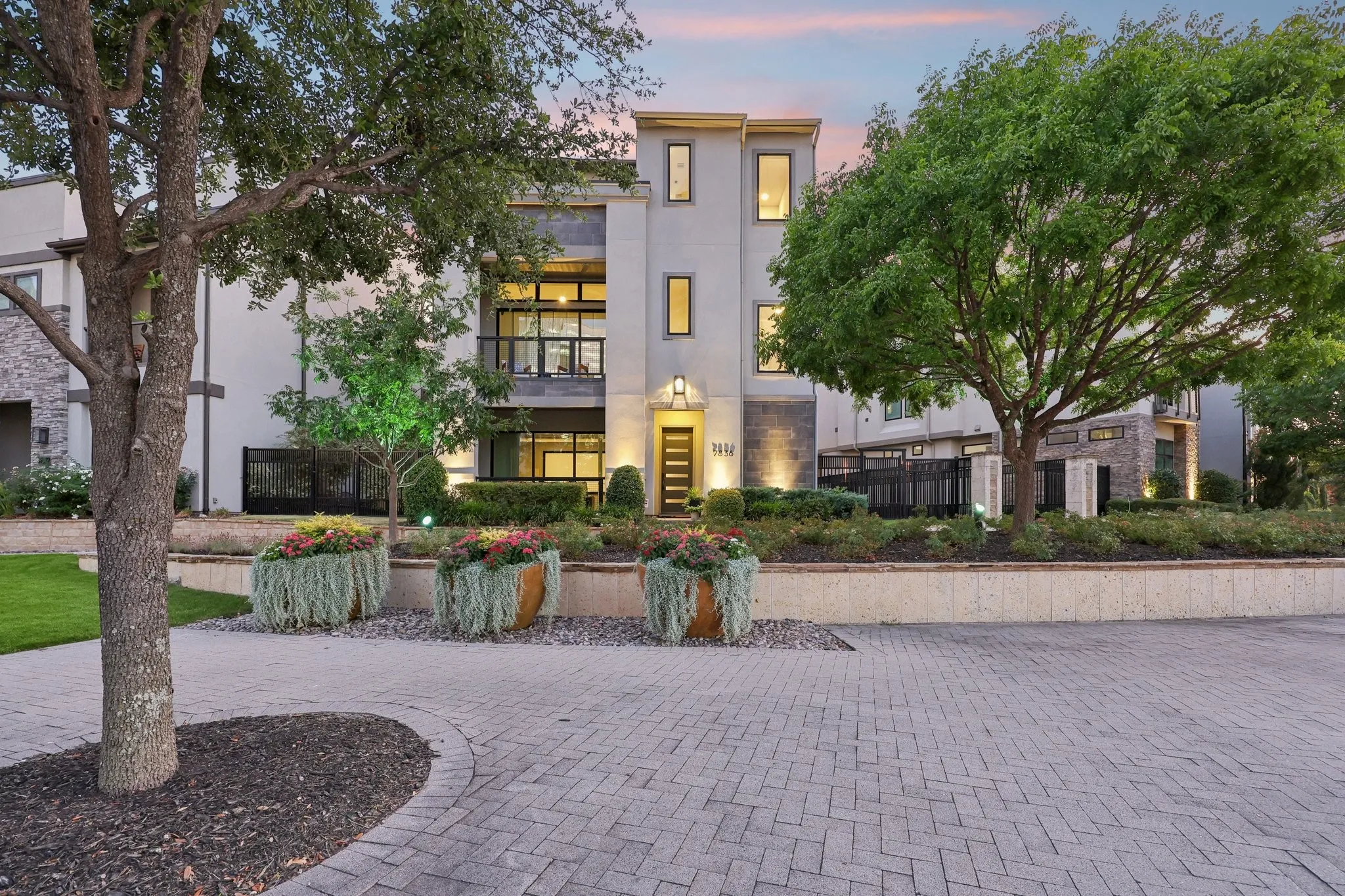 Single Family Residence For Sale in Collin County , 7836 Merit Lane, Plano, Texas 75024, 3 Bedroom, 5 Bathroom, 2 Garage spaces, 2,968 Sqft, built in 2017, mls#21352488, Real Estate Agent in Plano, Homes For Sale in Collin county, Homes For Sale in Plano, Realtor in Plano Texas, Real Estate Brokerage Independent Realty Texas, Luminita Cordes Realtor