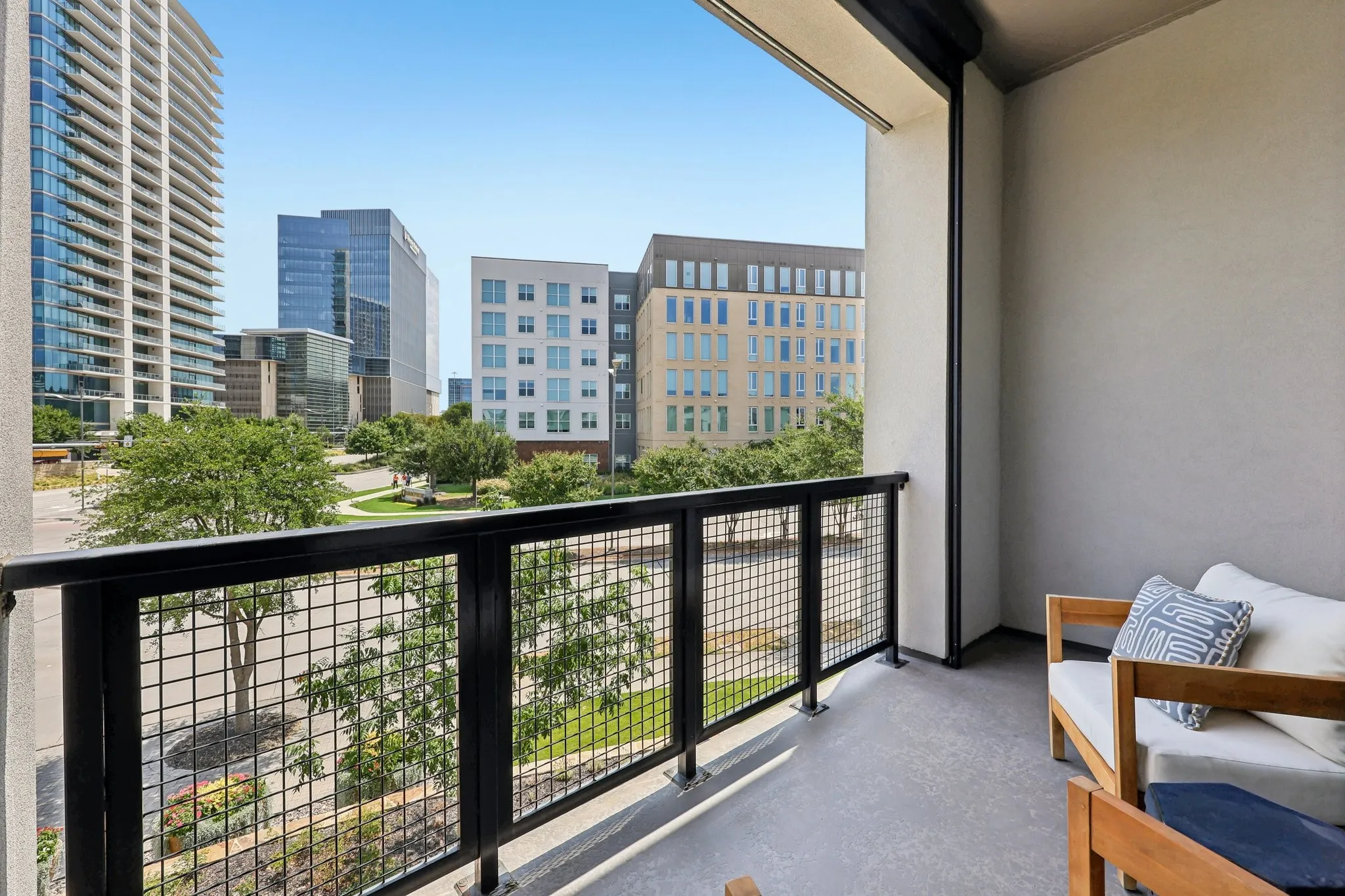 Single Family Residence For Sale in Collin County , 7836 Merit Lane, Plano, Texas 75024, 3 Bedroom, 5 Bathroom, 2 Garage spaces, 2,968 Sqft, built in 2017, mls#21352488, Real Estate Agent in Plano, Homes For Sale in Collin county, Homes For Sale in Plano, Realtor in Plano Texas, Real Estate Brokerage Independent Realty Texas, Luminita Cordes Realtor