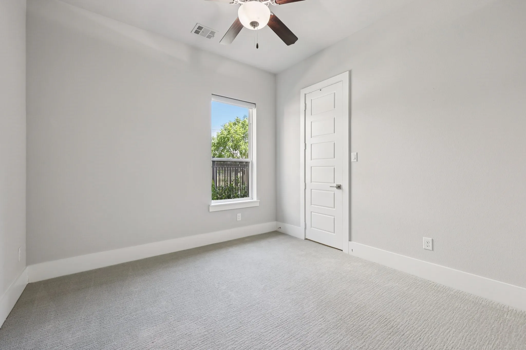 Single Family Residence For Sale in Collin County , 7836 Merit Lane, Plano, Texas 75024, 3 Bedroom, 5 Bathroom, 2 Garage spaces, 2,968 Sqft, built in 2017, mls#21352488, Real Estate Agent in Plano, Homes For Sale in Collin county, Homes For Sale in Plano, Realtor in Plano Texas, Real Estate Brokerage Independent Realty Texas, Luminita Cordes Realtor