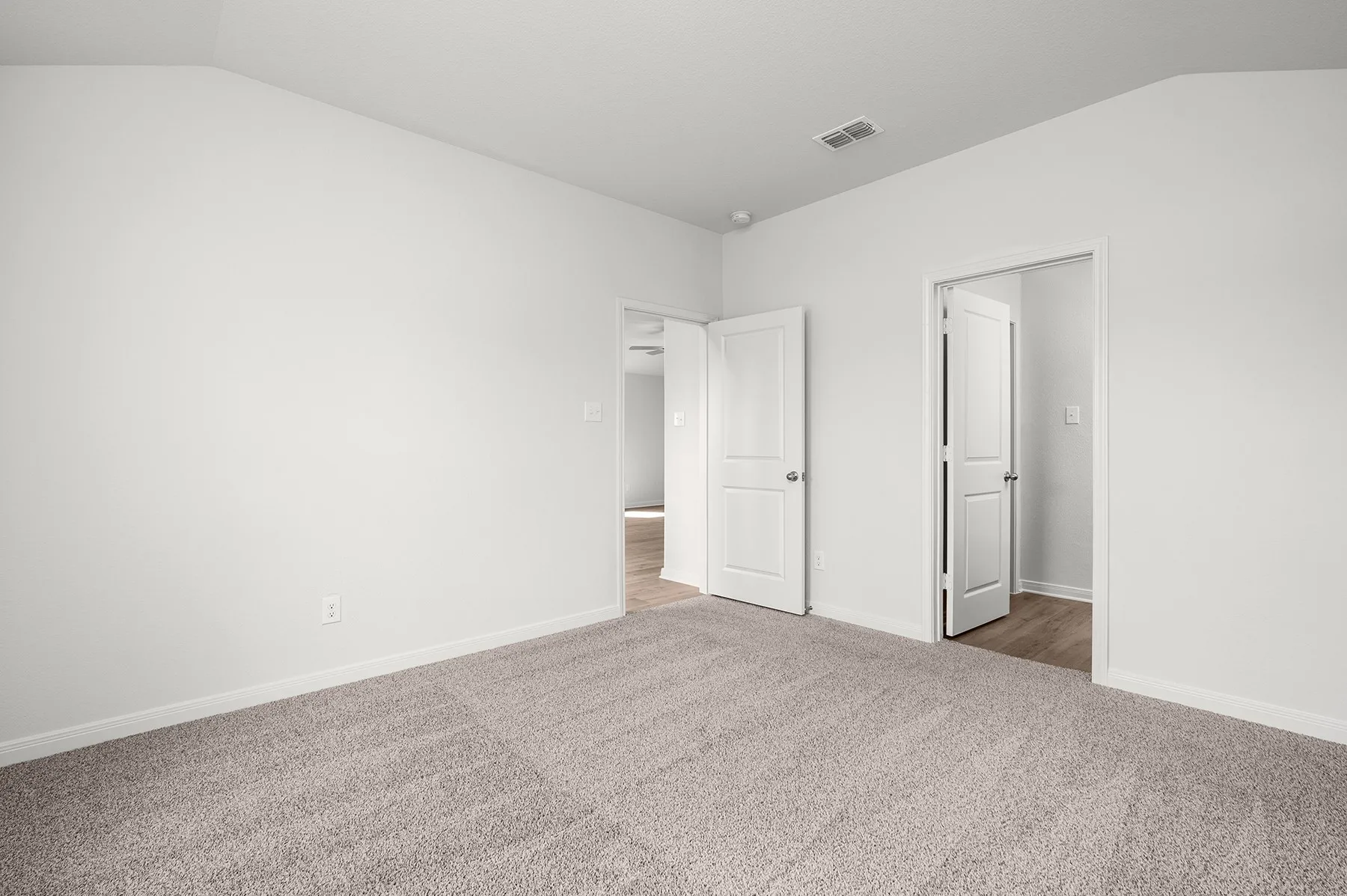 Single Family Residence For Rent in Denton County , 8316 White Wolf Trail, Ponder, Texas 76259, 2 Bedroom, 2 Bathroom, 1 Garage spaces, 996 Sqft, built in 2025, mls#21353386, Real Estate Agent in Ponder, Homes For Rent in Denton county, Homes For Rent in Ponder, Realtor in Ponder Texas, Real Estate Brokerage Independent Realty Texas, Luminita Cordes Realtor