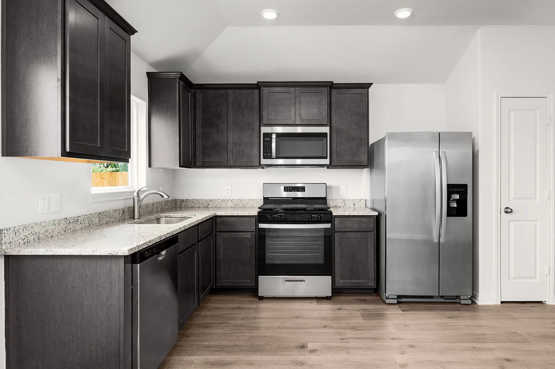 Single Family Residence For Rent in Denton County , 8309 White Wolf Trail, Ponder, Texas 76259, 2 Bedroom, 2 Bathroom, 1 Garage spaces, 996 Sqft, built in 2025, mls#21353389, Real Estate Agent in Ponder, Homes For Rent in Denton county, Homes For Rent in Ponder, Realtor in Ponder Texas, Real Estate Brokerage Independent Realty Texas, Luminita Cordes Realtor
