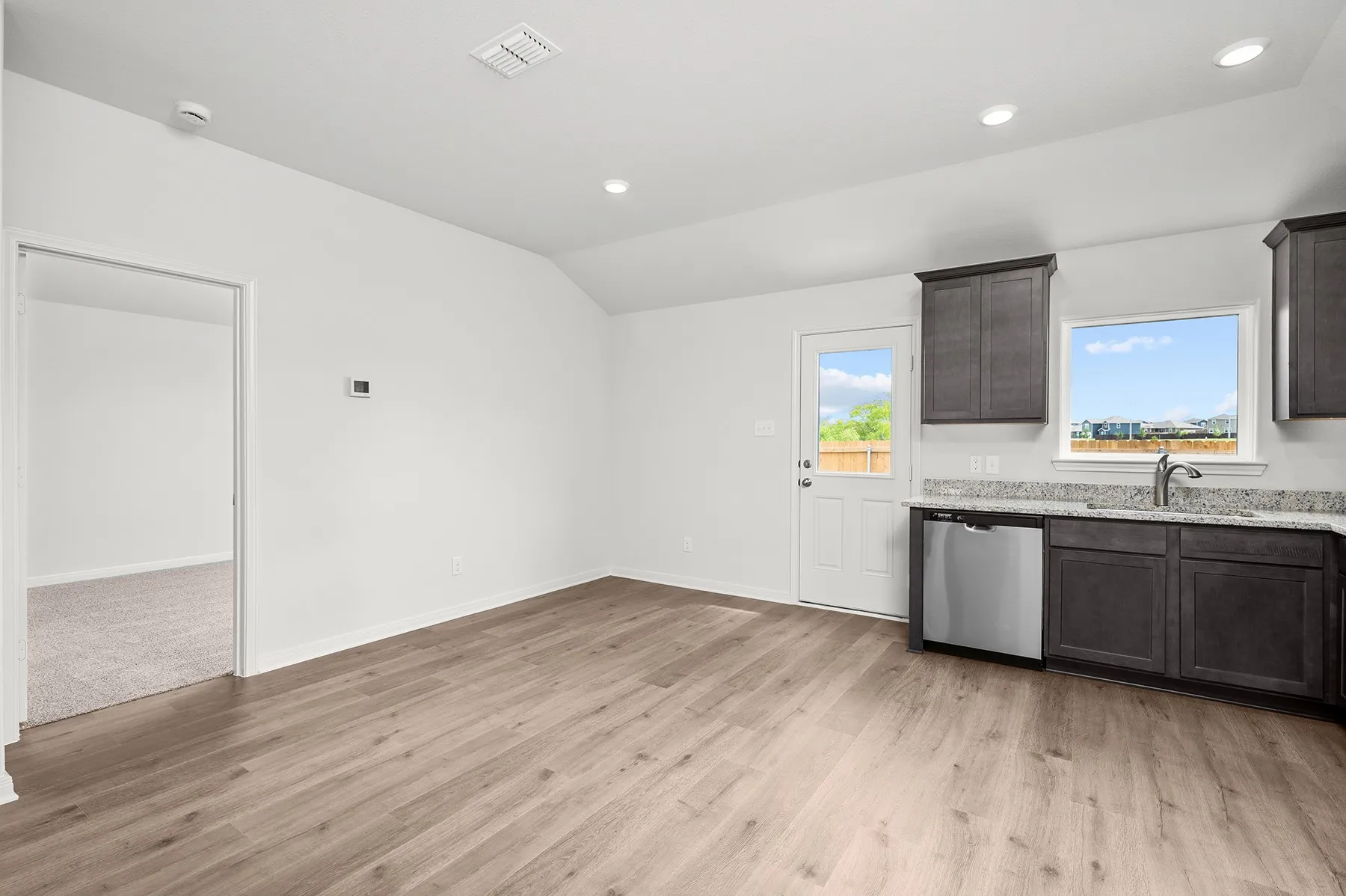 Single Family Residence For Rent in Denton County , 8309 White Wolf Trail, Ponder, Texas 76259, 2 Bedroom, 2 Bathroom, 1 Garage spaces, 996 Sqft, built in 2025, mls#21353389, Real Estate Agent in Ponder, Homes For Rent in Denton county, Homes For Rent in Ponder, Realtor in Ponder Texas, Real Estate Brokerage Independent Realty Texas, Luminita Cordes Realtor