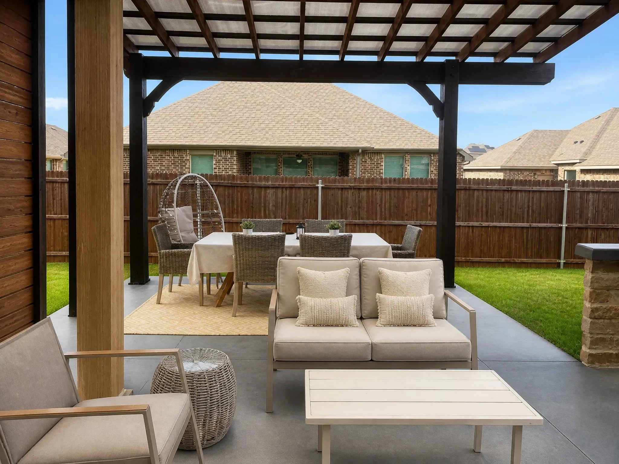 Single Family Residence For Sale in Ellis County , 3712 Rolling Meadows Drive, Grand Prairie, Texas 76065, 4 Bedroom, 2 Bathroom, 3 Garage spaces, 1,898 Sqft, built in 2020, mls#21345502, Real Estate Agent in Grand Prairie, Homes For Sale in Ellis county, Homes For Sale in Grand Prairie, Realtor in Grand Prairie Texas, Real Estate Brokerage Independent Realty Texas, Luminita Cordes Realtor