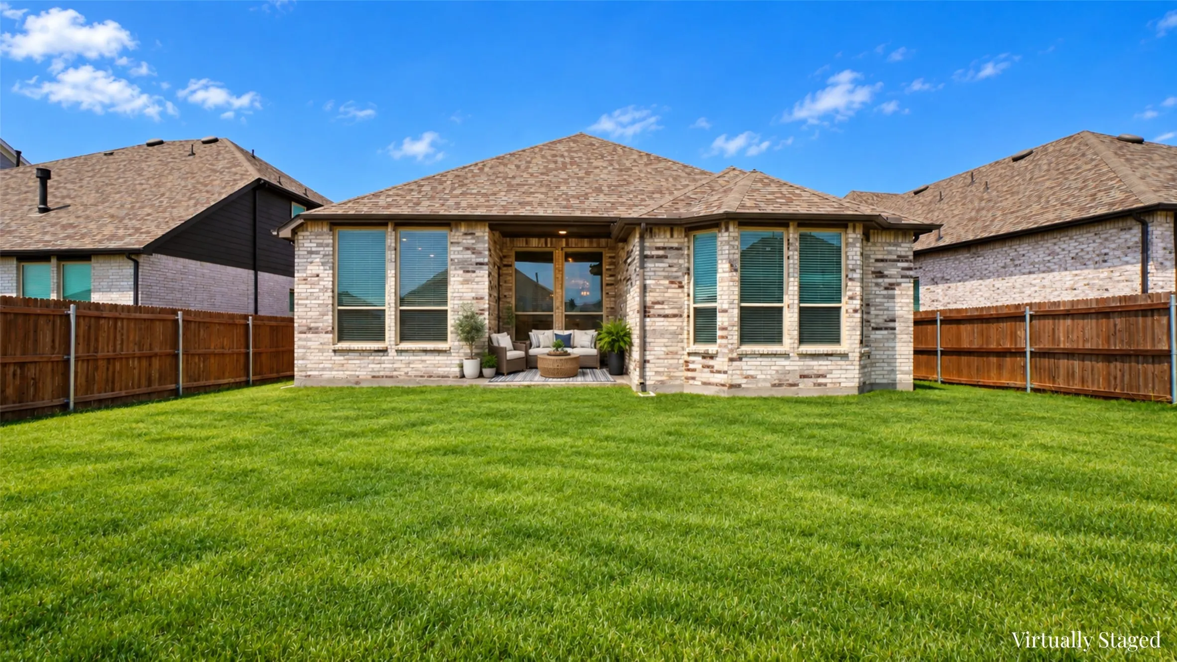 Single Family Residence For Rent in Rockwall County , 3031 Aqueduct Avenue, Royse City, Texas 75189, 4 Bedroom, 2 Bathroom, 2 Garage spaces, 2,138 Sqft, built in 2021, mls#21343919, Real Estate Agent in Royse City, Homes For Rent in Rockwall county, Homes For Rent in Royse City, Realtor in Royse City Texas, Real Estate Brokerage Independent Realty Texas, Luminita Cordes Realtor