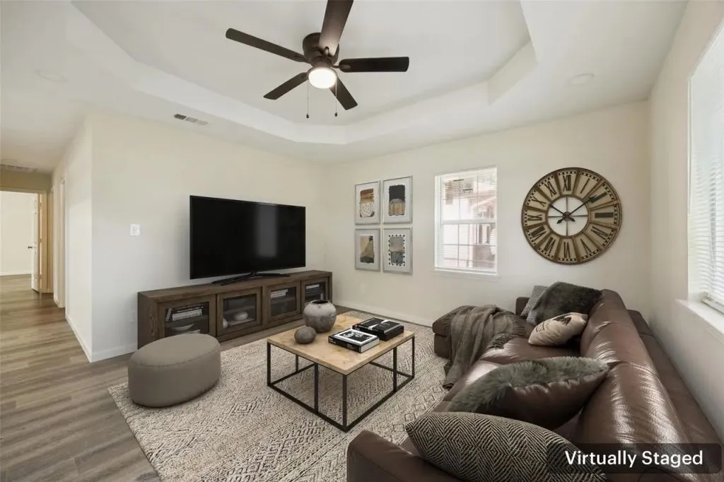 Single Family Residence For Sale in Collin County , 300 E Hazelwood Street, Princeton, Texas 75407, 3 Bedroom, 2 Bathroom, Garage spaces, 1,209 Sqft, built in 1965, mls#21353395, Real Estate Agent in Princeton, Homes For Sale in Collin county, Homes For Sale in Princeton, Realtor in Princeton Texas, Real Estate Brokerage Independent Realty Texas, Luminita Cordes Realtor
