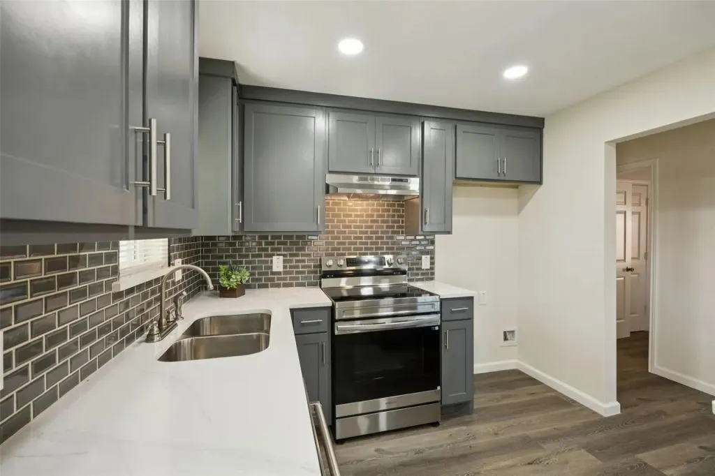 Single Family Residence For Sale in Collin County , 300 E Hazelwood Street, Princeton, Texas 75407, 3 Bedroom, 2 Bathroom, Garage spaces, 1,209 Sqft, built in 1965, mls#21353395, Real Estate Agent in Princeton, Homes For Sale in Collin county, Homes For Sale in Princeton, Realtor in Princeton Texas, Real Estate Brokerage Independent Realty Texas, Luminita Cordes Realtor