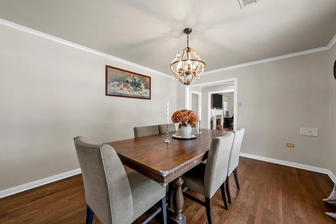 Single Family Residence For Sale in Mc Lennan County , 4216 Morrow Avenue, Waco, Texas 76710, 3 Bedroom, 2 Bathroom, 1 Garage spaces, 1,795 Sqft, built in 1952, mls#21353219, Real Estate Agent in Waco, Homes For Sale in Mc Lennan county, Homes For Sale in Waco, Realtor in Waco Texas, Real Estate Brokerage Independent Realty Texas, Luminita Cordes Realtor