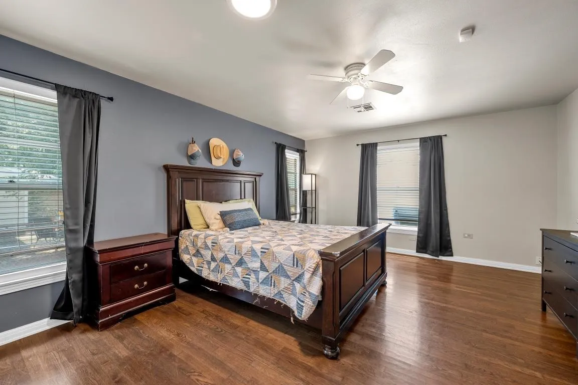 Single Family Residence For Sale in Mc Lennan County , 4216 Morrow Avenue, Waco, Texas 76710, 3 Bedroom, 2 Bathroom, 1 Garage spaces, 1,795 Sqft, built in 1952, mls#21353219, Real Estate Agent in Waco, Homes For Sale in Mc Lennan county, Homes For Sale in Waco, Realtor in Waco Texas, Real Estate Brokerage Independent Realty Texas, Luminita Cordes Realtor