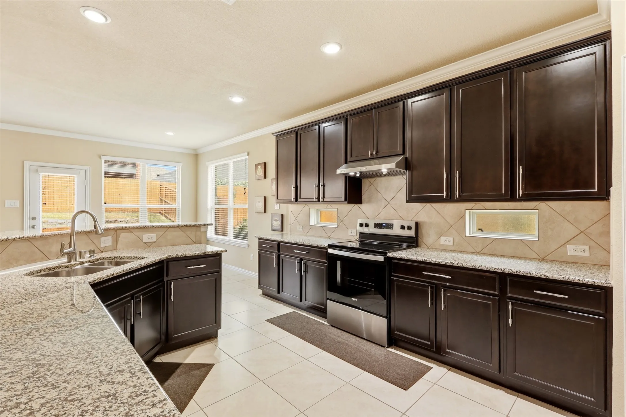 Single Family Residence For Sale in Denton County , 16421 Amistad Avenue, Prosper, Texas 75078, 4 Bedroom, 4 Bathroom, 2 Garage spaces, 2,704 Sqft, built in 2014, mls#21342435, Real Estate Agent in Prosper, Homes For Sale in Denton county, Homes For Sale in Prosper, Realtor in Prosper Texas, Real Estate Brokerage Independent Realty Texas, Luminita Cordes Realtor