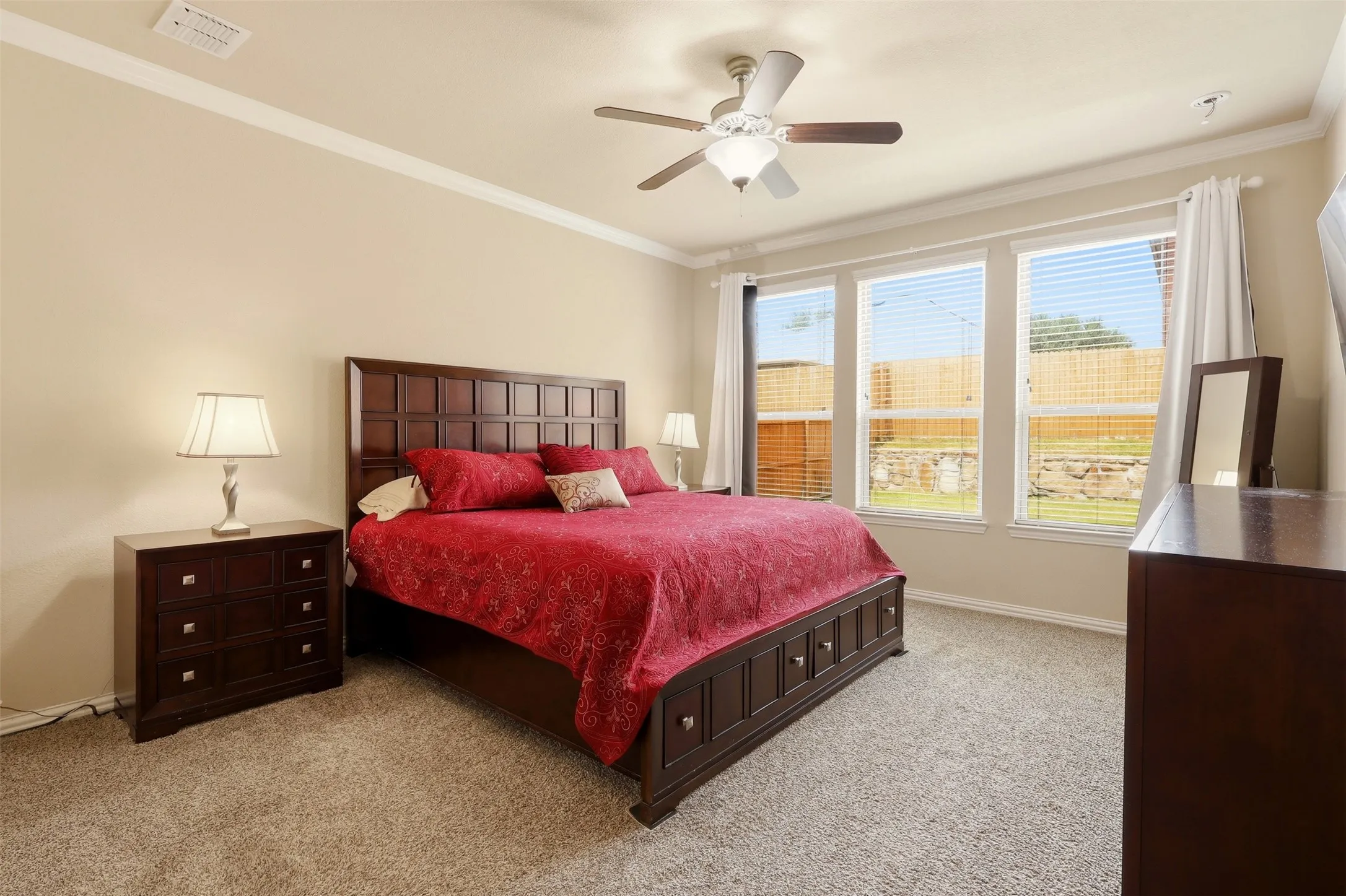 Single Family Residence For Sale in Denton County , 16421 Amistad Avenue, Prosper, Texas 75078, 4 Bedroom, 4 Bathroom, 2 Garage spaces, 2,704 Sqft, built in 2014, mls#21342435, Real Estate Agent in Prosper, Homes For Sale in Denton county, Homes For Sale in Prosper, Realtor in Prosper Texas, Real Estate Brokerage Independent Realty Texas, Luminita Cordes Realtor