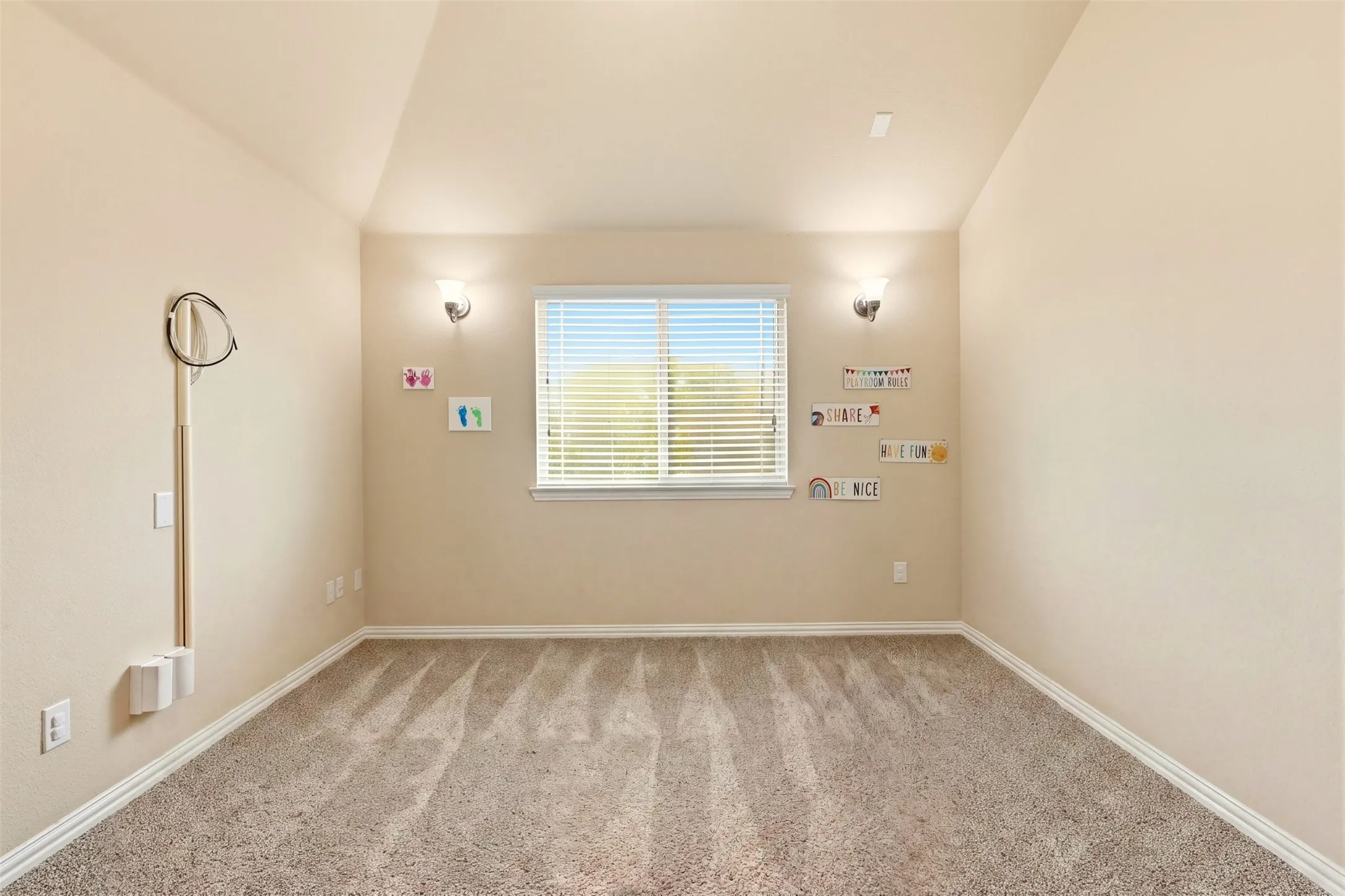 Single Family Residence For Sale in Denton County , 16421 Amistad Avenue, Prosper, Texas 75078, 4 Bedroom, 4 Bathroom, 2 Garage spaces, 2,704 Sqft, built in 2014, mls#21342435, Real Estate Agent in Prosper, Homes For Sale in Denton county, Homes For Sale in Prosper, Realtor in Prosper Texas, Real Estate Brokerage Independent Realty Texas, Luminita Cordes Realtor