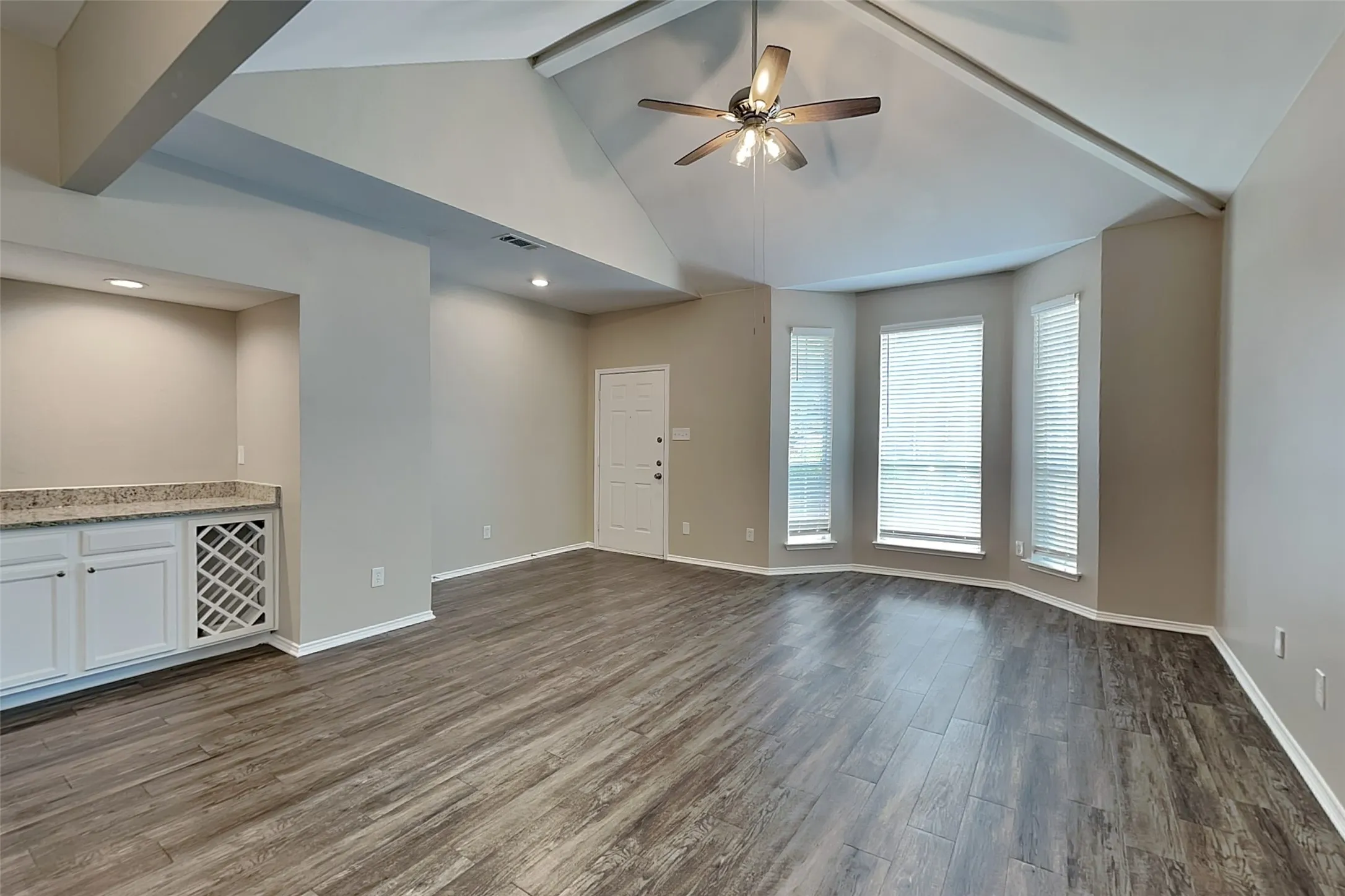 Single Family Residence For Rent in Collin County , 3604 Crestcreek Court, Mc Kinney, Texas 75071, 3 Bedroom, 2 Bathroom, 1 Garage spaces, 1,945 Sqft, built in 1993, mls#21353404, Real Estate Agent in Mc Kinney, Homes For Rent in Collin county, Homes For Rent in Mc Kinney, Realtor in Mc Kinney Texas, Real Estate Brokerage Independent Realty Texas, Luminita Cordes Realtor