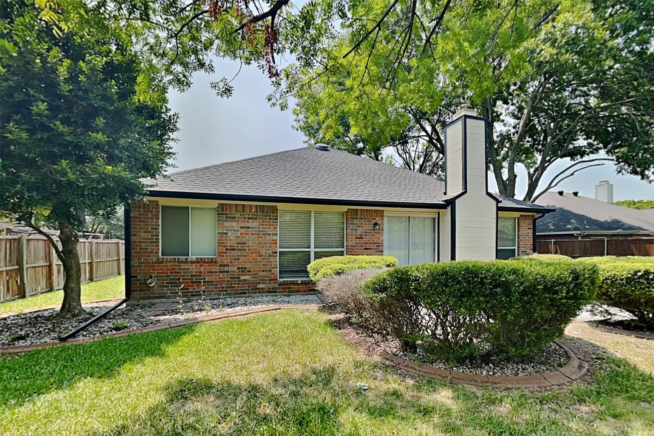 Single Family Residence For Rent in Collin County , 3604 Crestcreek Court, Mc Kinney, Texas 75071, 3 Bedroom, 2 Bathroom, 1 Garage spaces, 1,945 Sqft, built in 1993, mls#21353404, Real Estate Agent in Mc Kinney, Homes For Rent in Collin county, Homes For Rent in Mc Kinney, Realtor in Mc Kinney Texas, Real Estate Brokerage Independent Realty Texas, Luminita Cordes Realtor