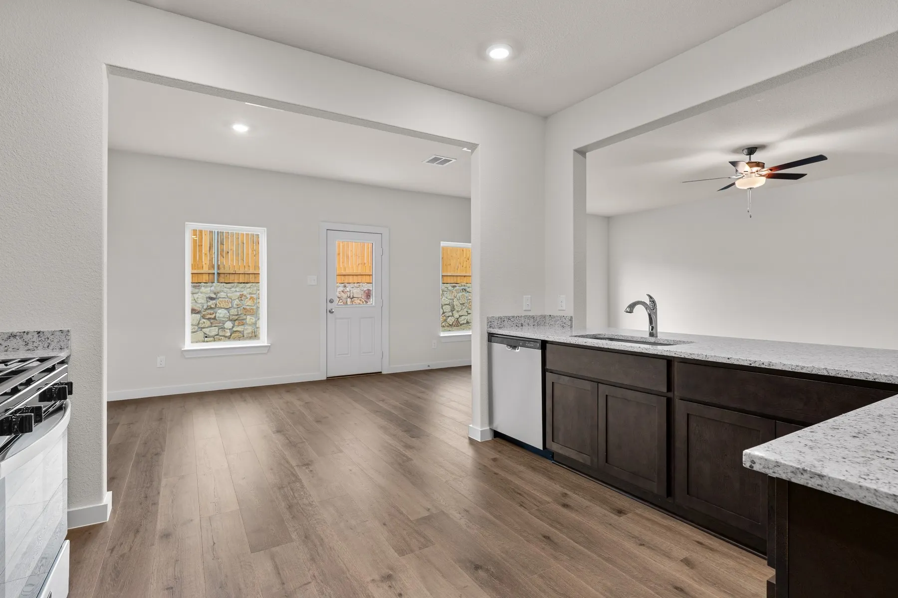 Single Family Residence For Rent in Denton County , 8304 Silverbow Drive, Ponder, Texas 76259, 3 Bedroom, 3 Bathroom, 2 Garage spaces, 2,232 Sqft, built in 2024, mls#21353411, Real Estate Agent in Ponder, Homes For Rent in Denton county, Homes For Rent in Ponder, Realtor in Ponder Texas, Real Estate Brokerage Independent Realty Texas, Luminita Cordes Realtor